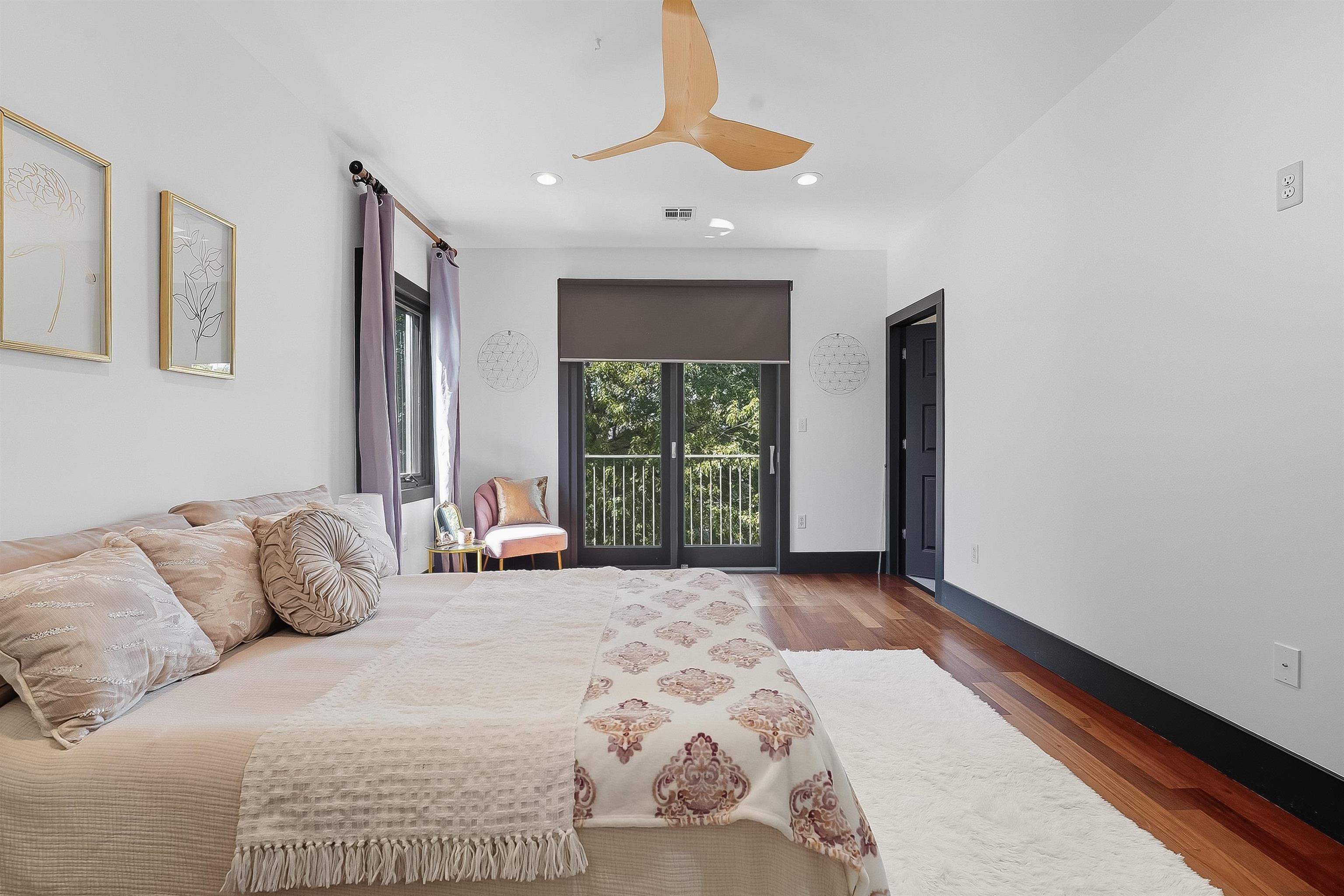 245 OGDEN AVE Unit: 2