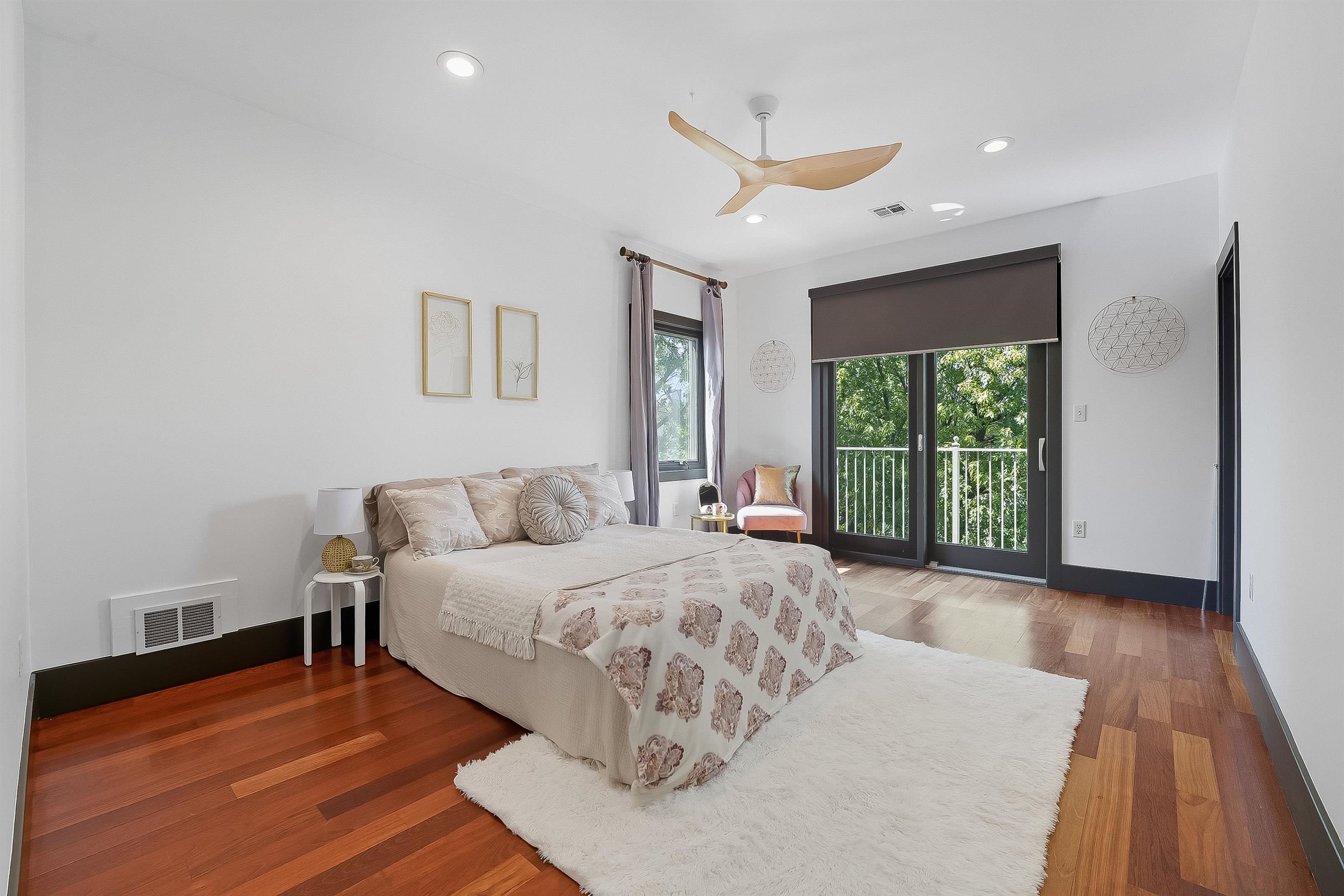 245 OGDEN AVE Unit: 2