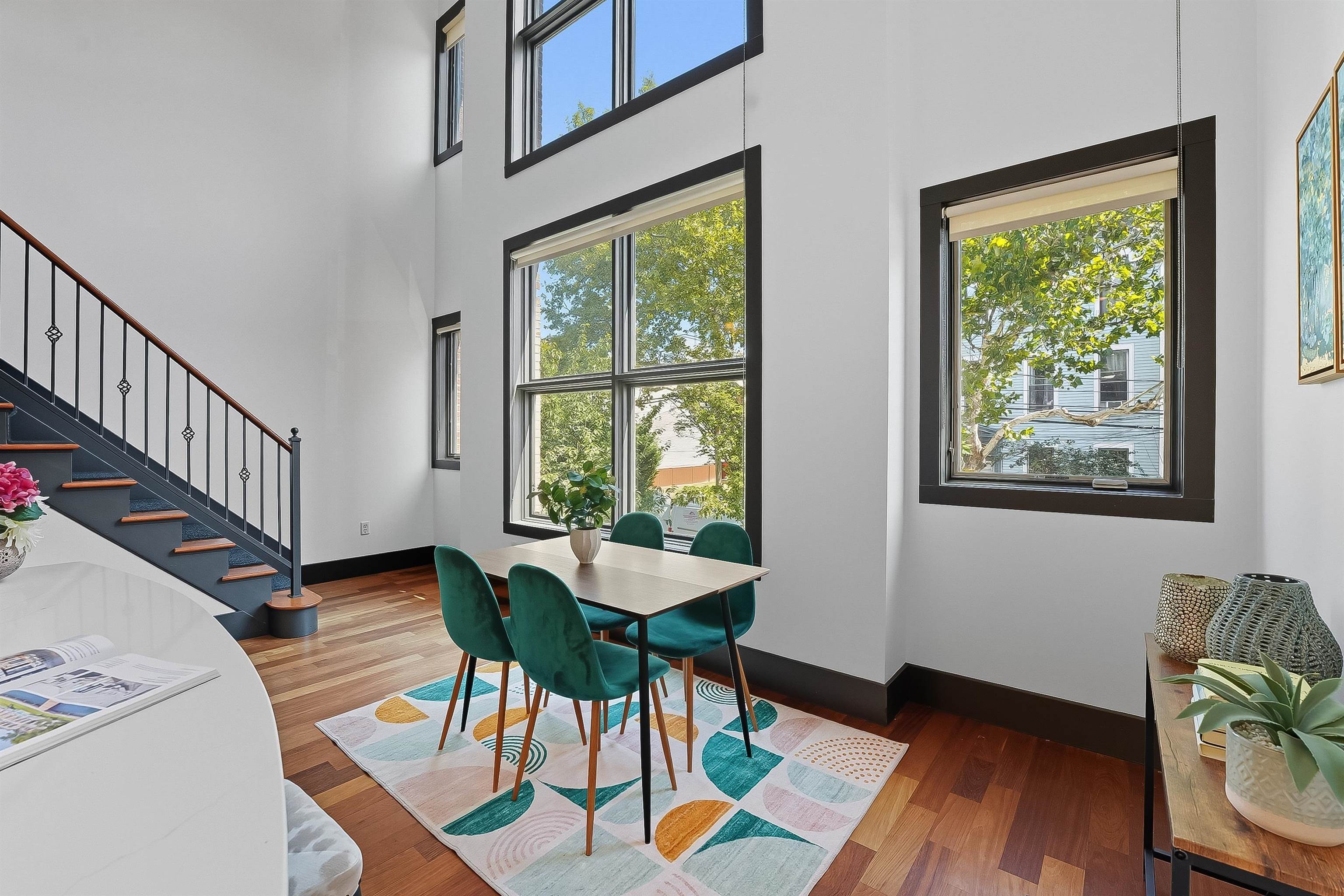 245 OGDEN AVE Unit: 2