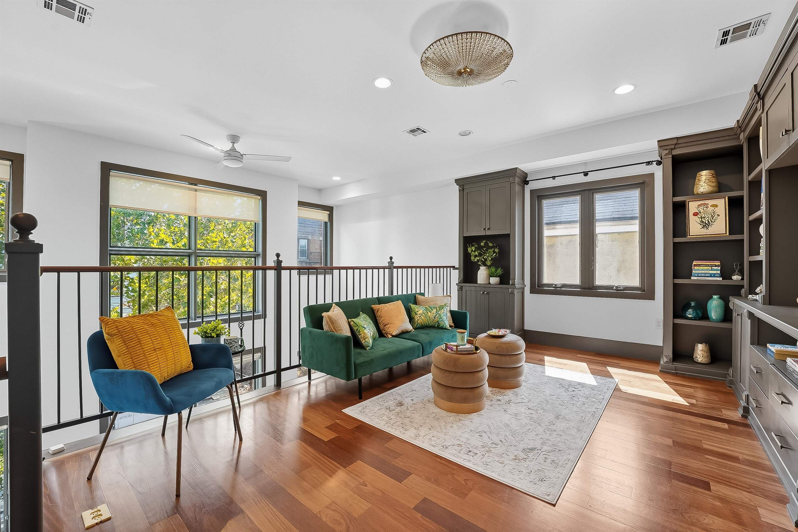 245 OGDEN AVE Unit: 2