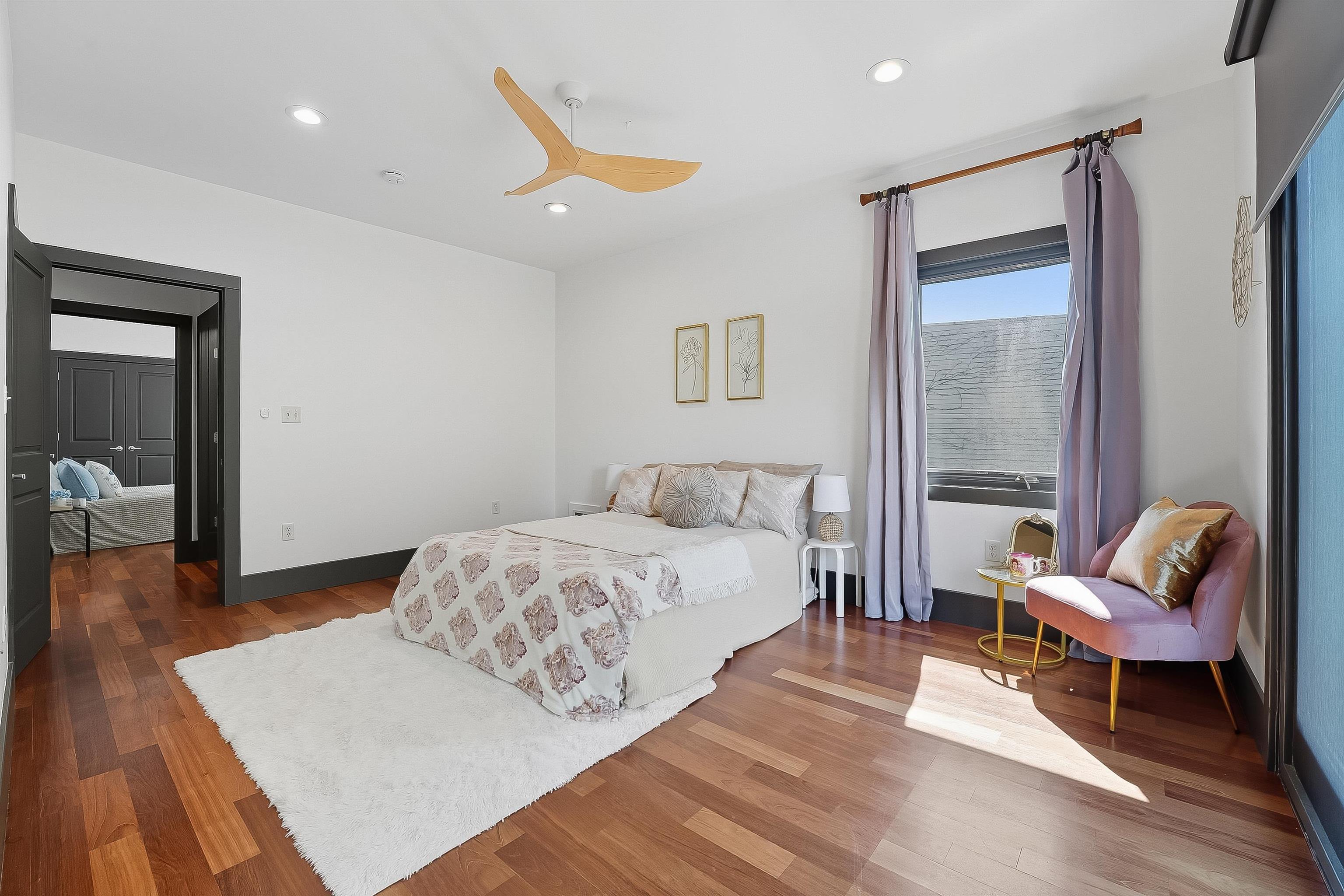 245 OGDEN AVE Unit: 2