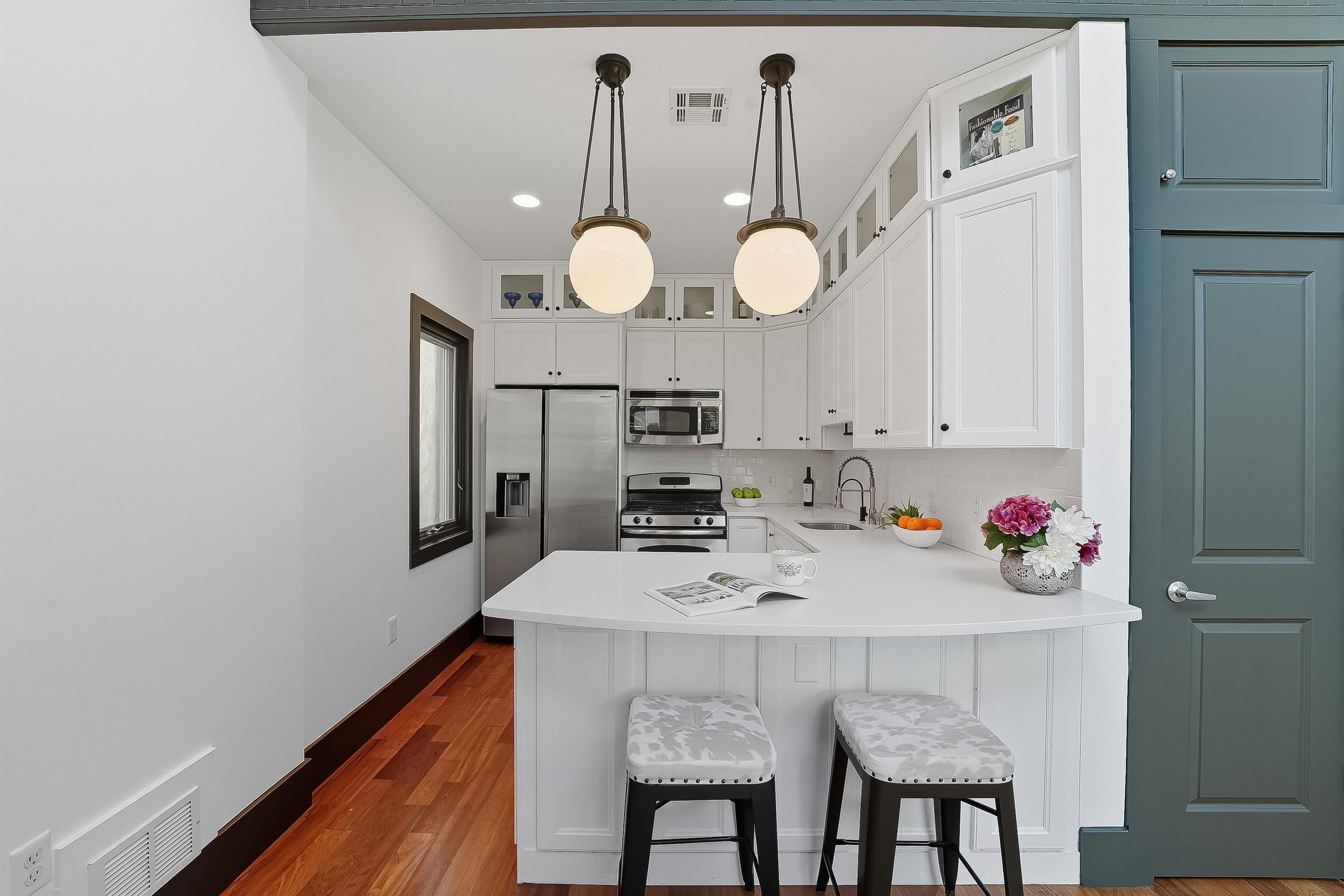 245 OGDEN AVE Unit: 2