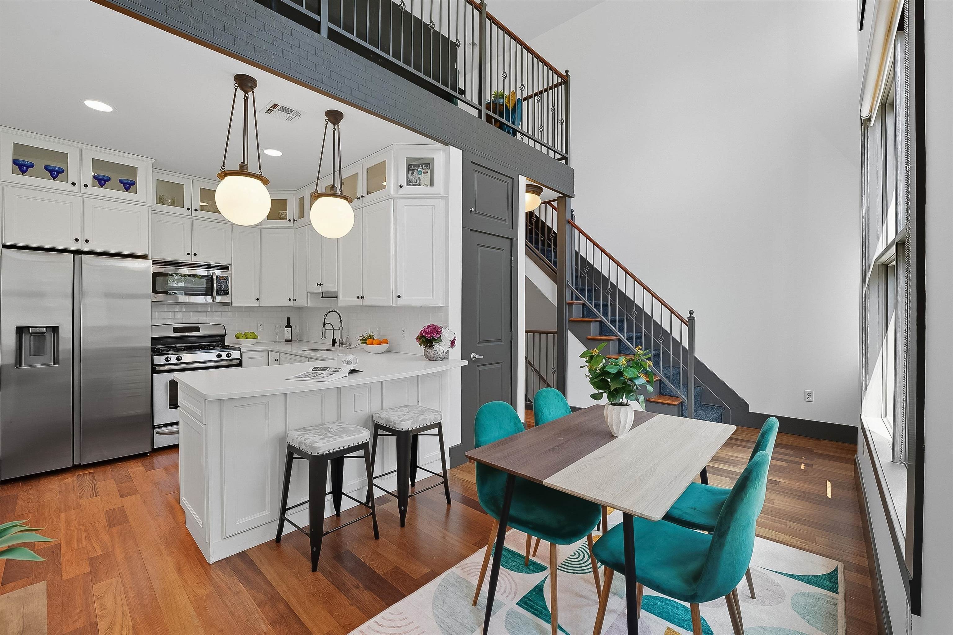 245 OGDEN AVE Unit: 2