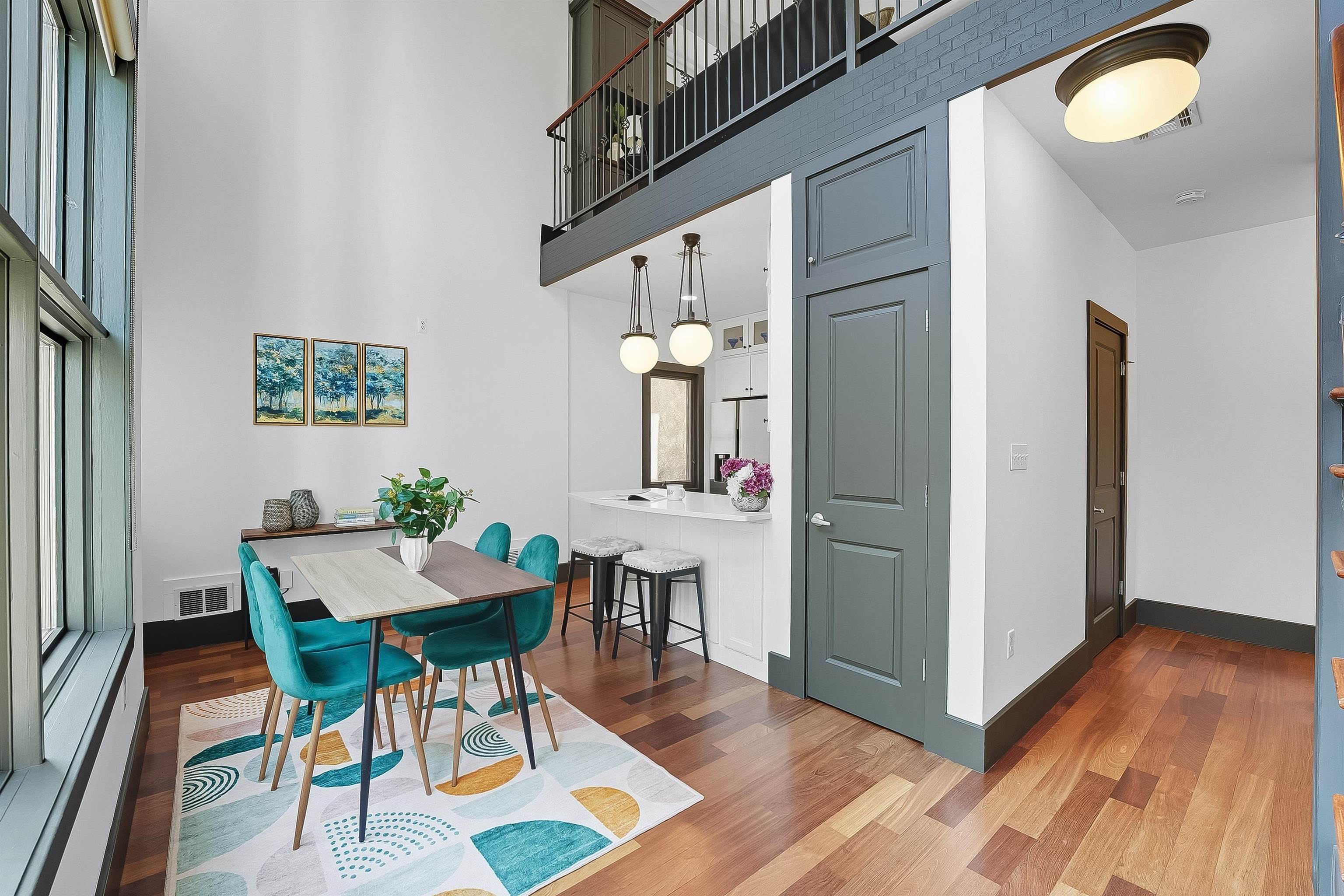 245 OGDEN AVE Unit: 2