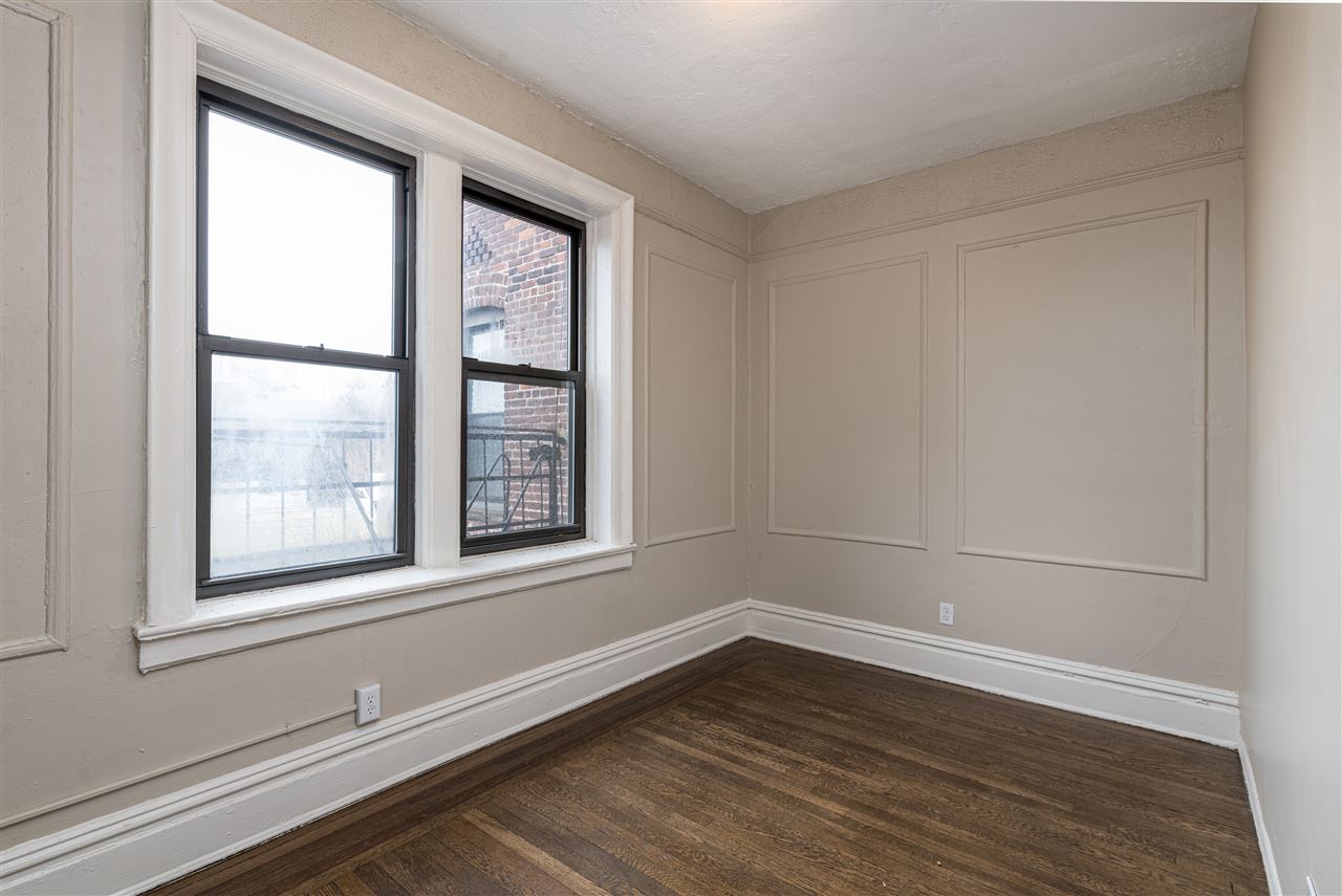 429 FAIRMOUNT AVE Unit: 502
