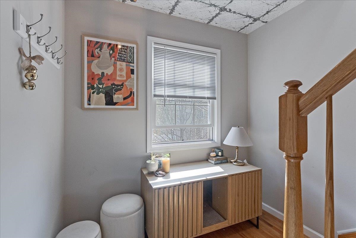 221 SHERMAN AVE Unit: 2