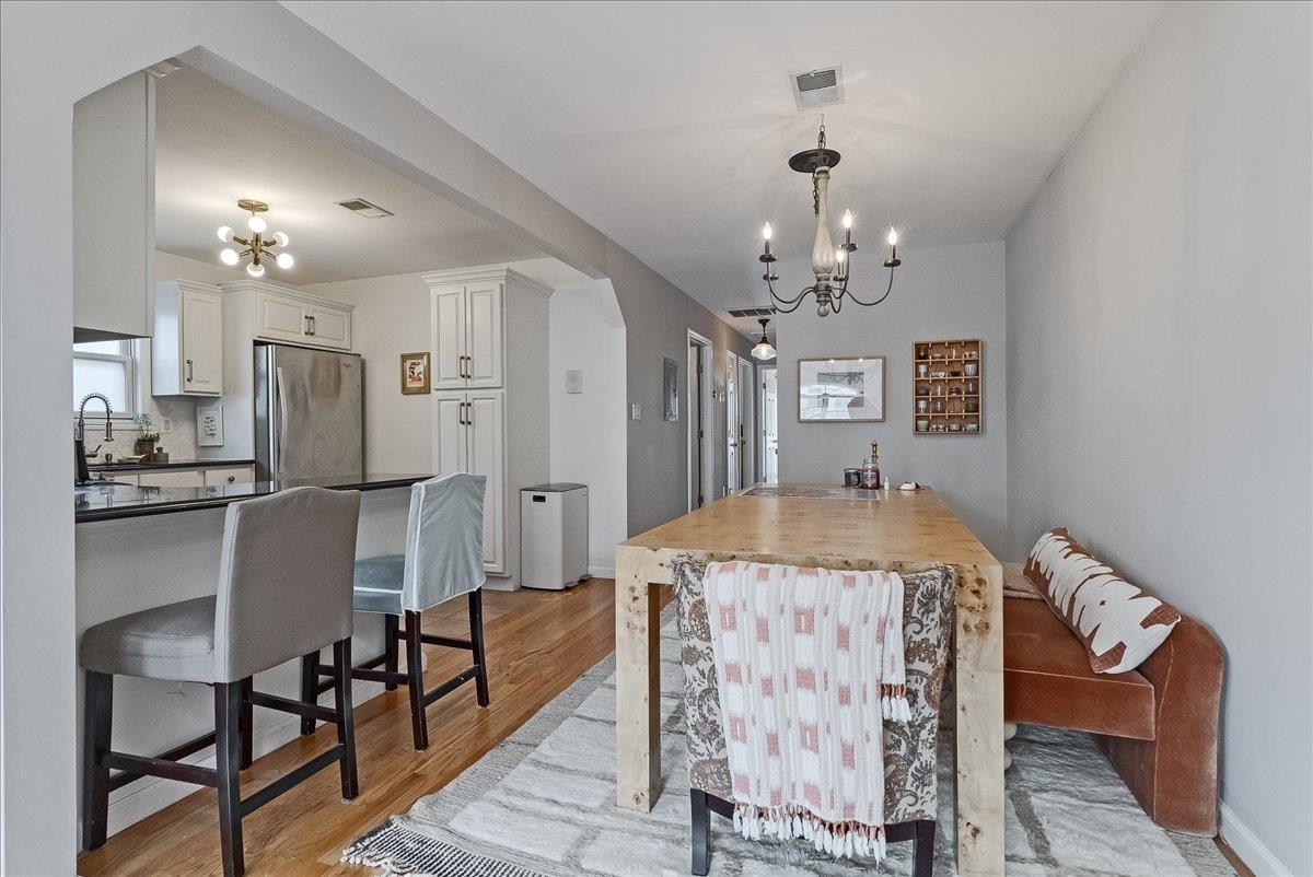 221 SHERMAN AVE Unit: 2