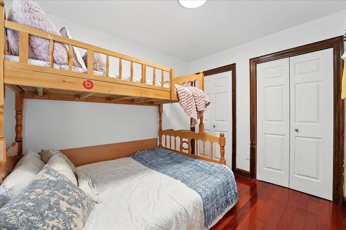 164 OGDEN AVE Unit: 105