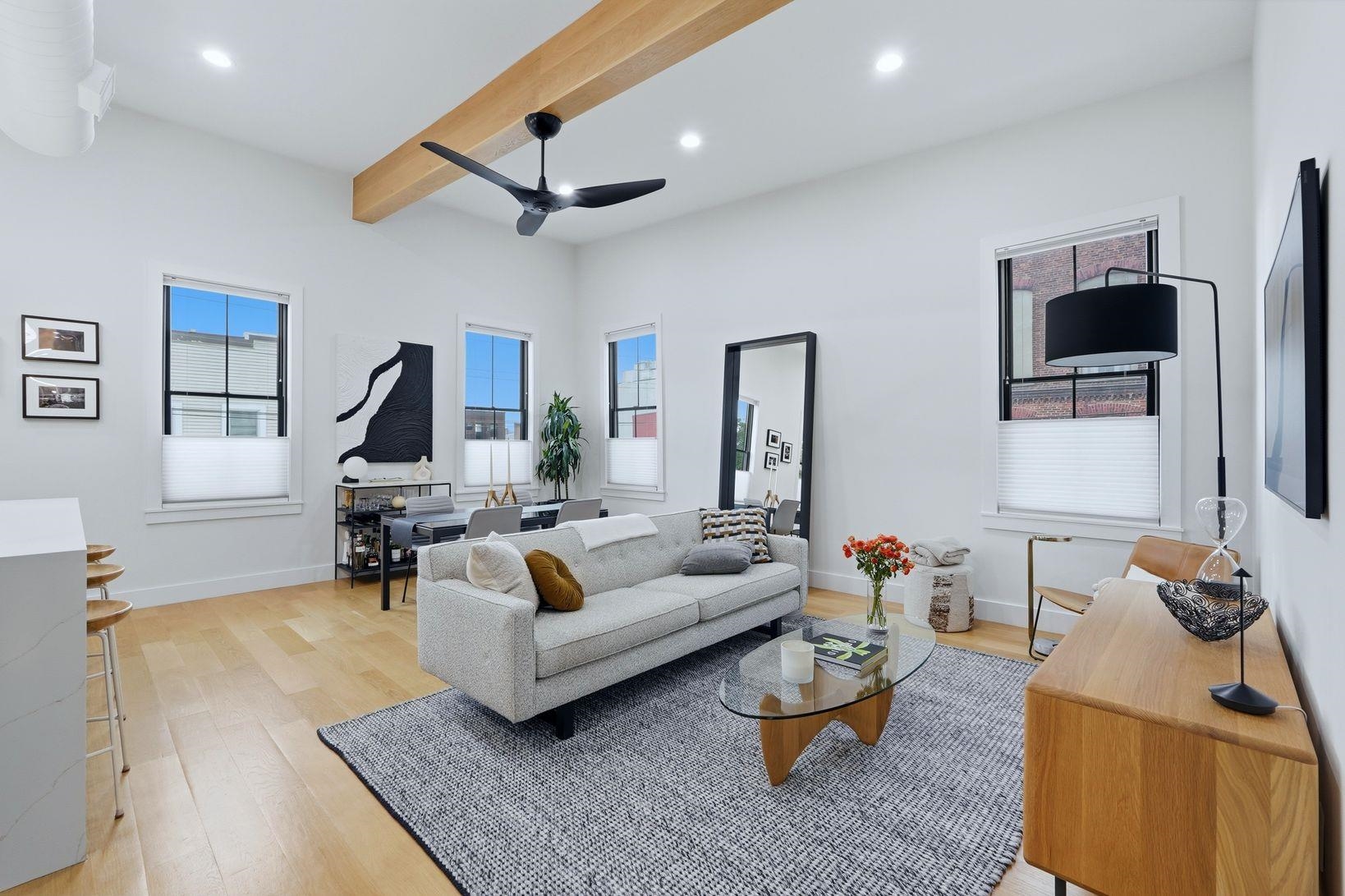 197 NEW YORK AVE Unit: 3