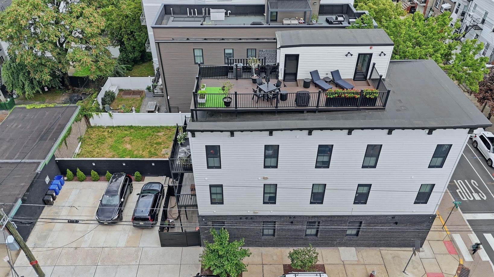 197 NEW YORK AVE Unit: 3
