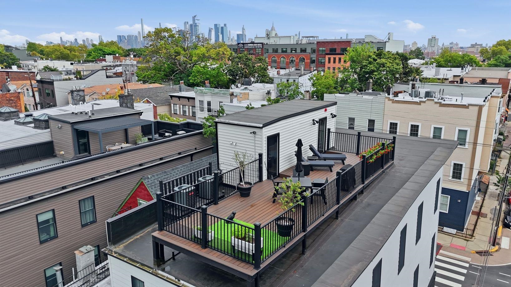 197 NEW YORK AVE Unit: 3
