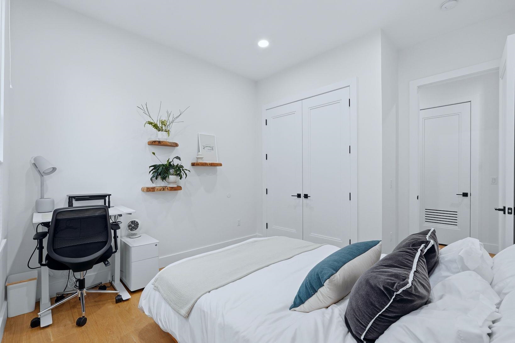 197 NEW YORK AVE Unit: 3