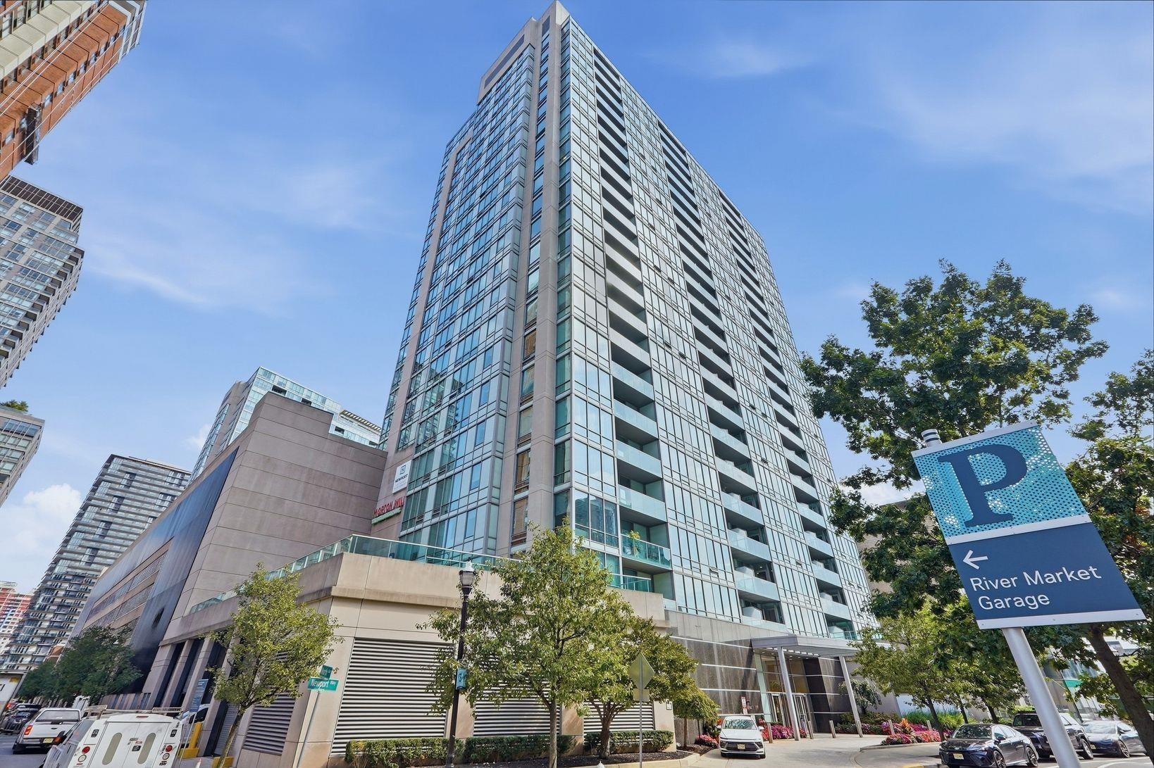 20 NEWPORT PARKWAY Unit: 1812