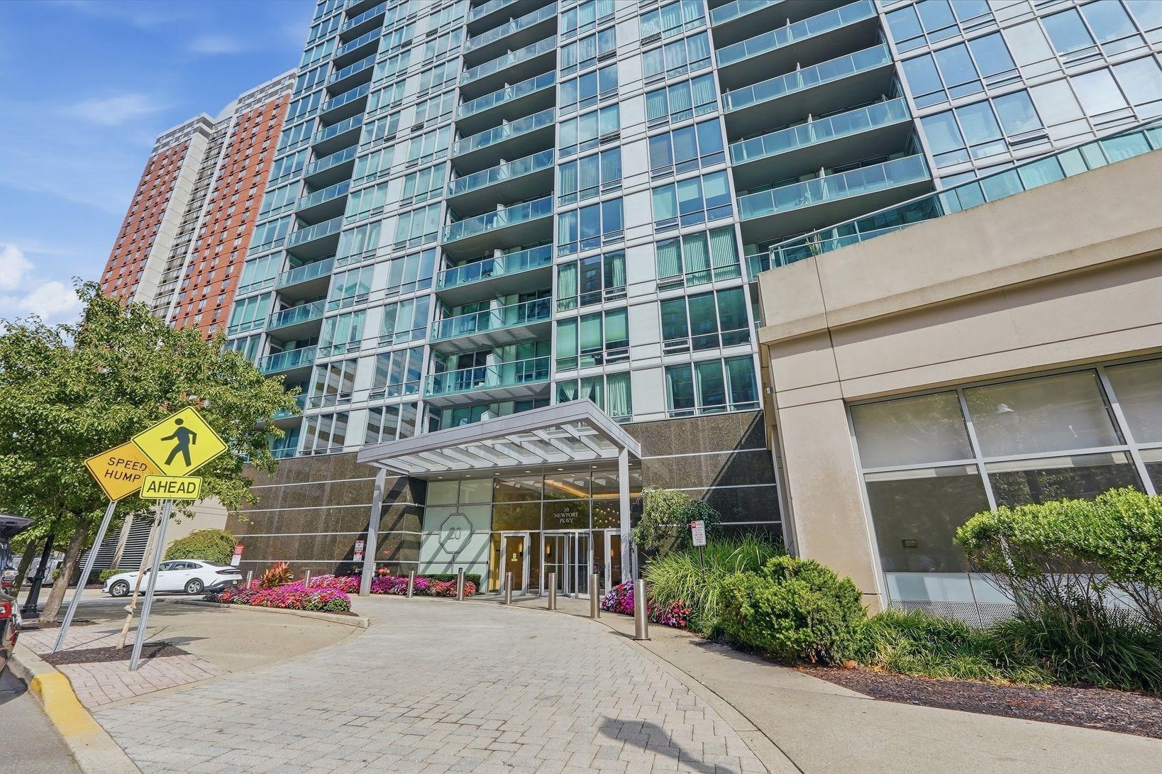 20 NEWPORT PARKWAY Unit: 1812