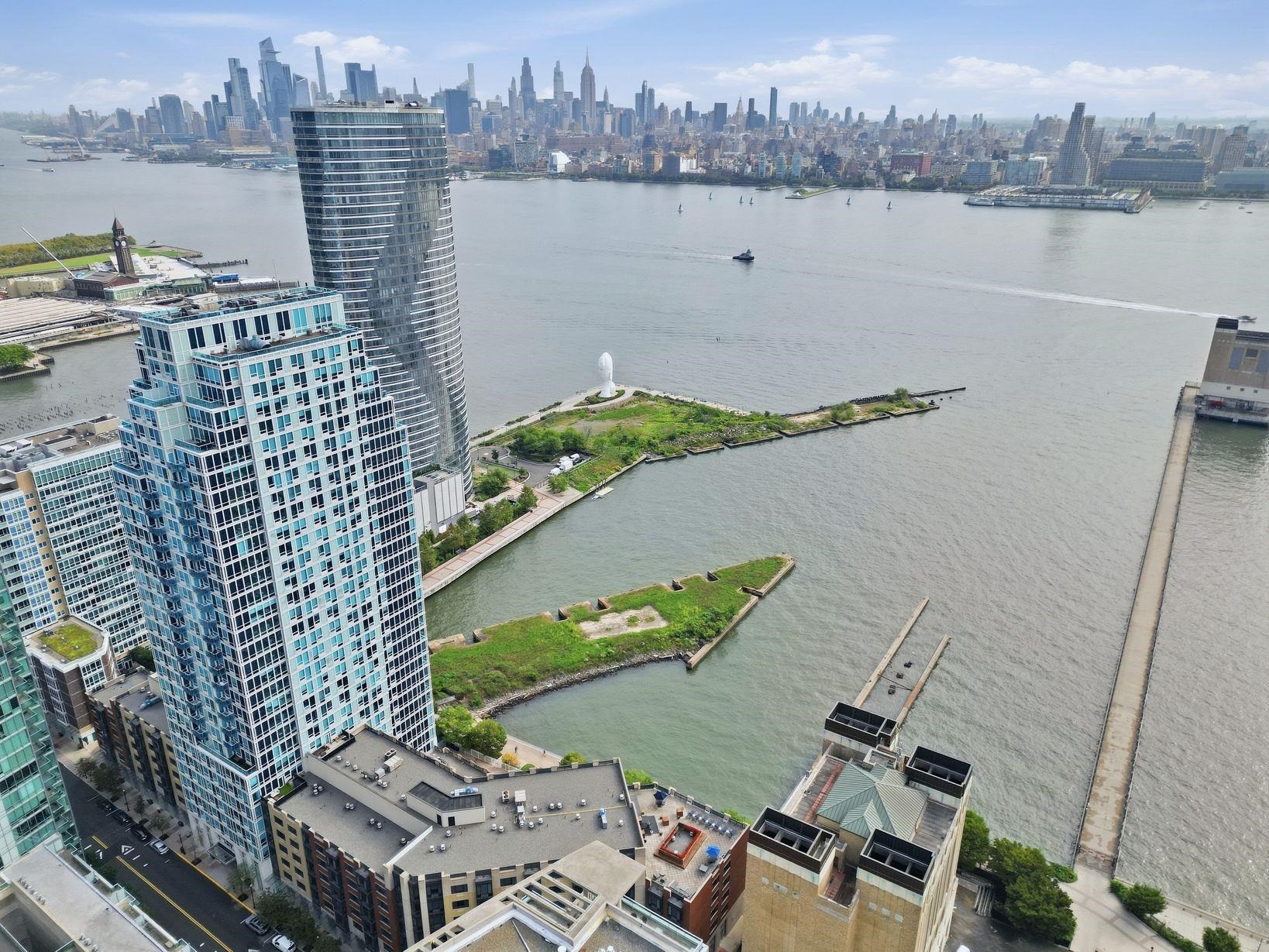 20 NEWPORT PARKWAY Unit: 1812