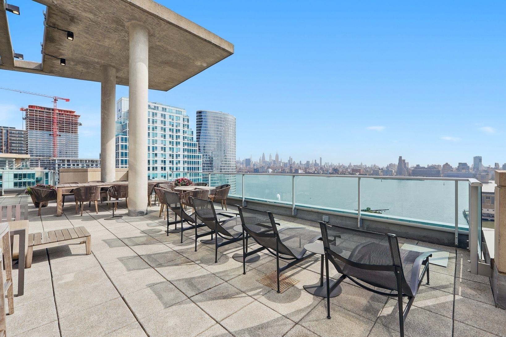 20 NEWPORT PARKWAY Unit: 1812