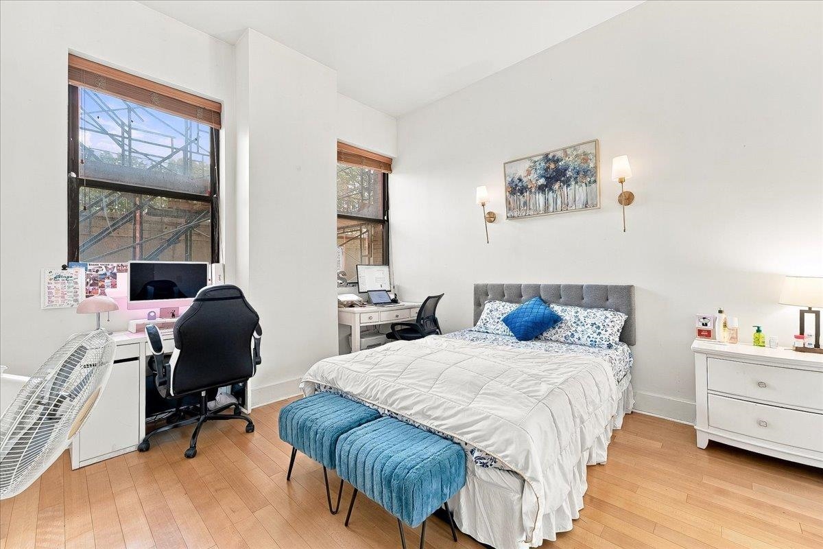 4 BEACON WAY Unit: 14