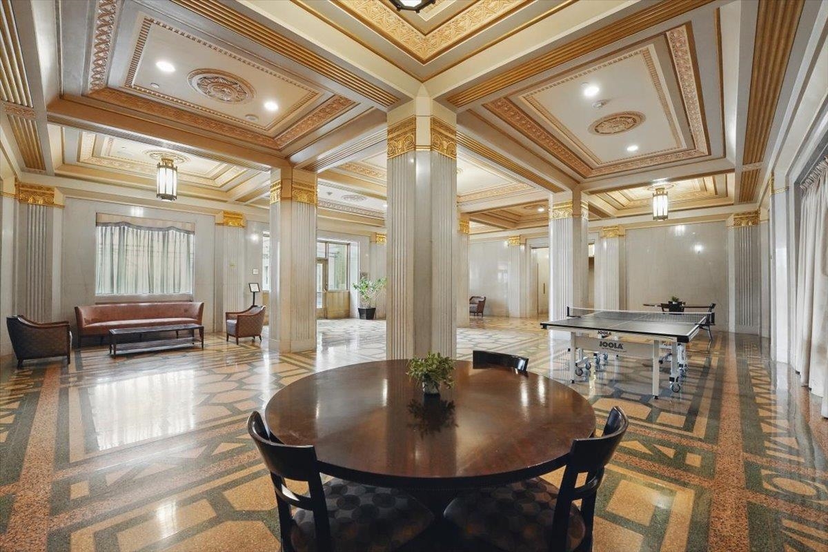 4 BEACON WAY Unit: 14
