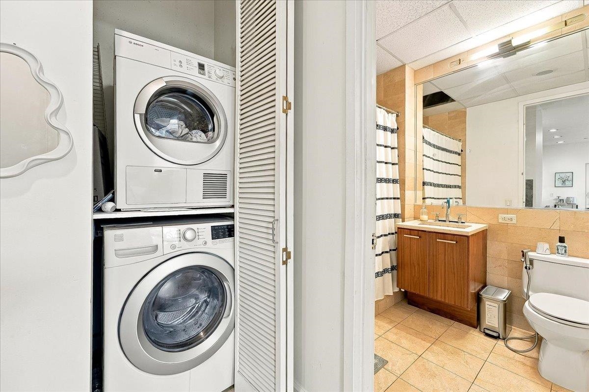 4 BEACON WAY Unit: 14