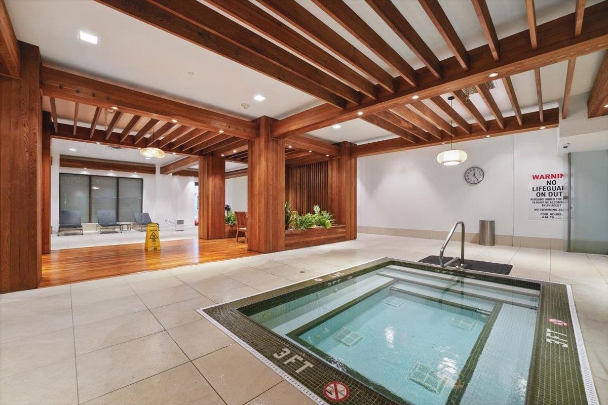 4 BEACON WAY Unit: 14