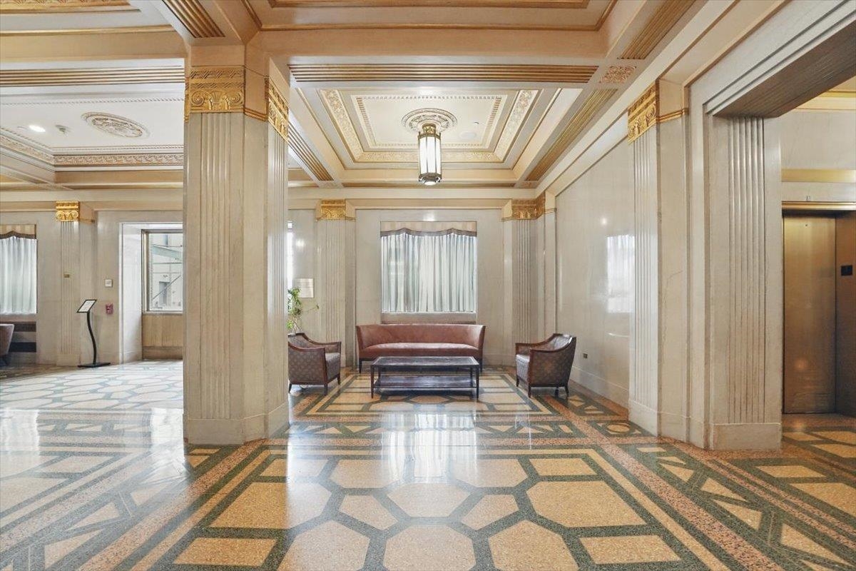 4 BEACON WAY Unit: 14
