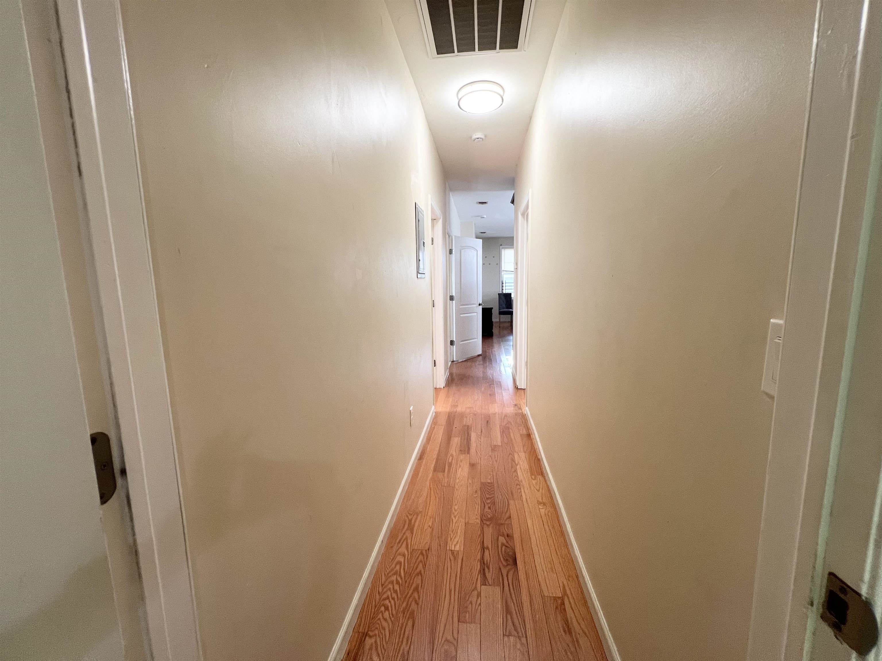 18 TERRACE AVE Unit: 1