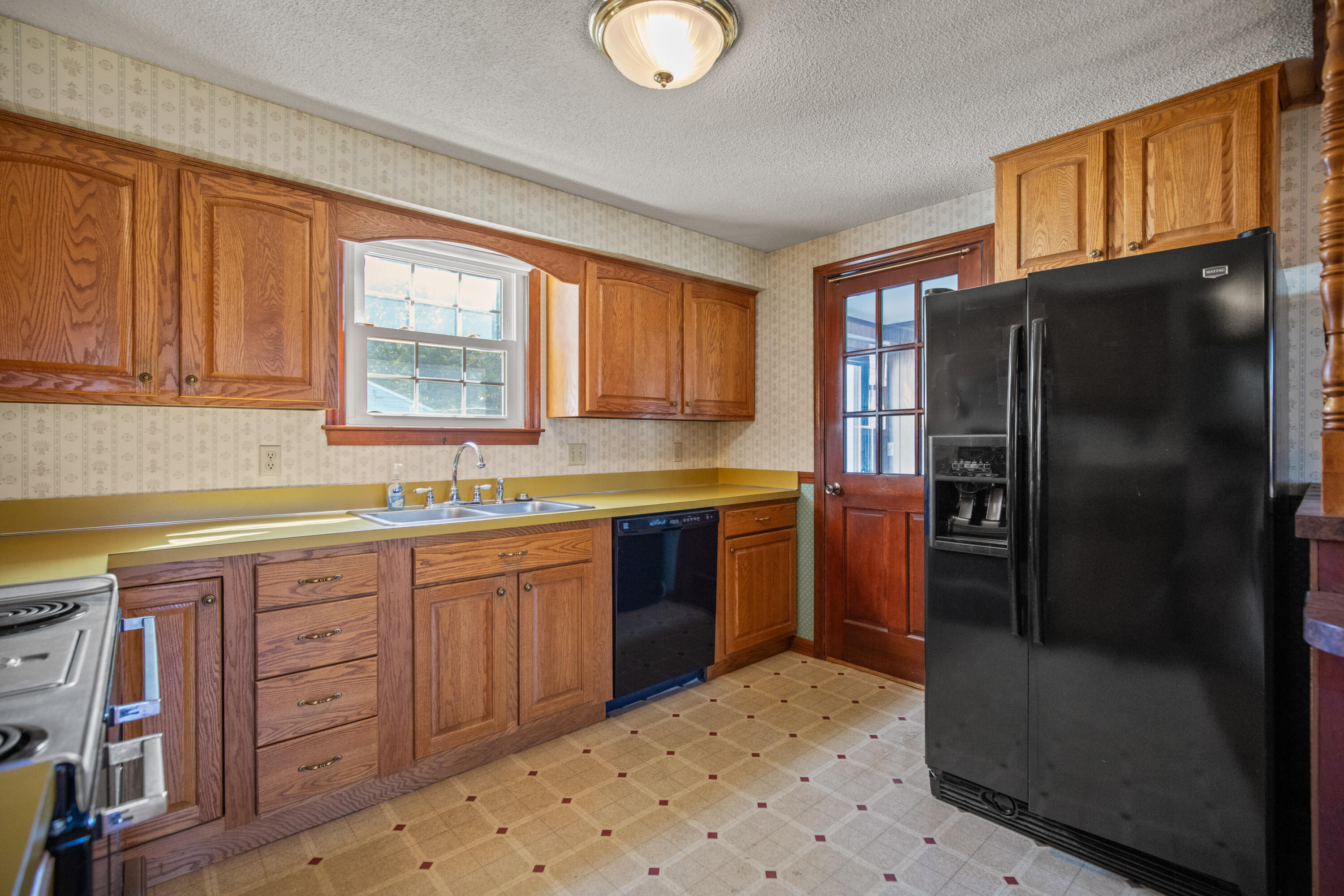 262 Black Point Road