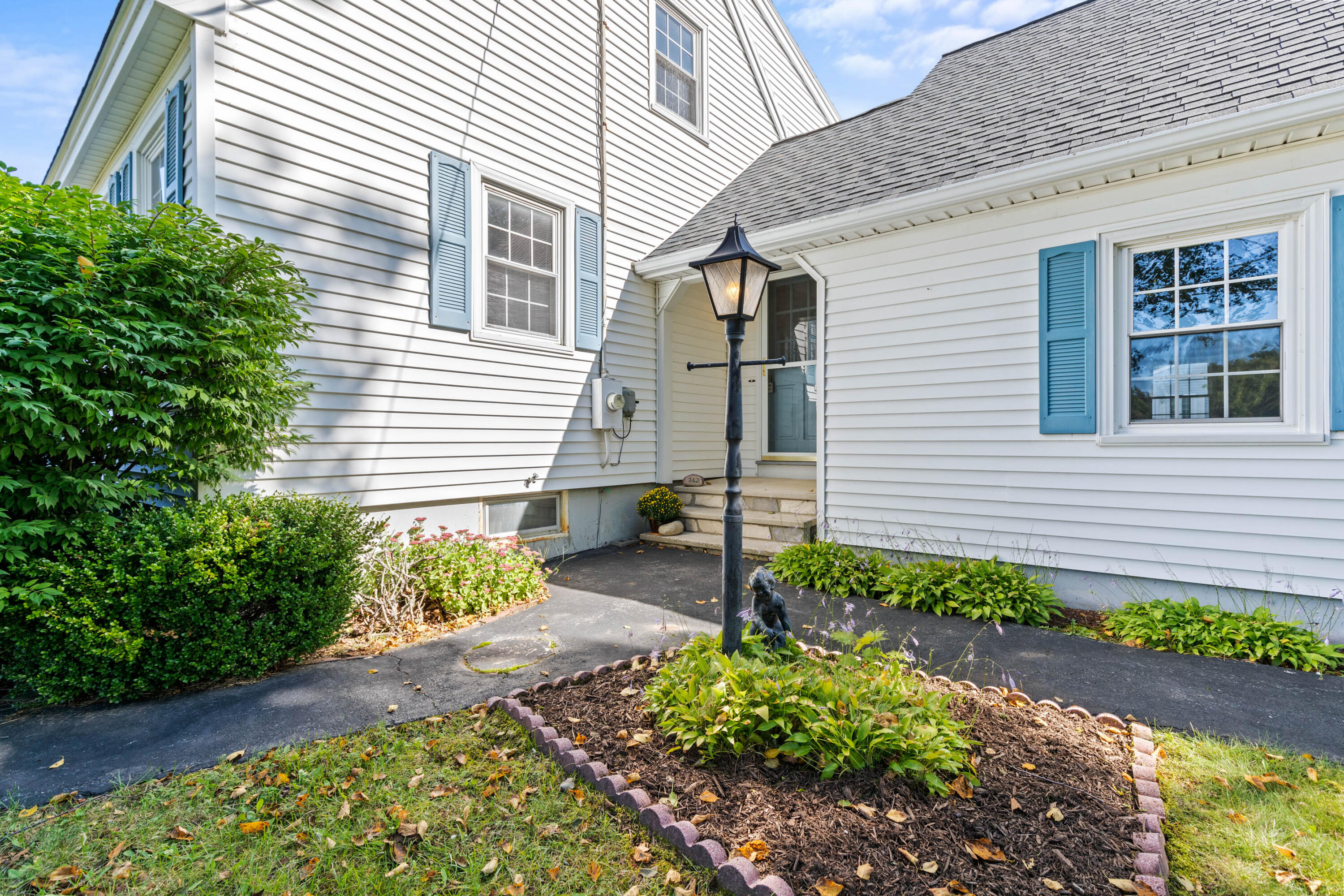 262 Black Point Road