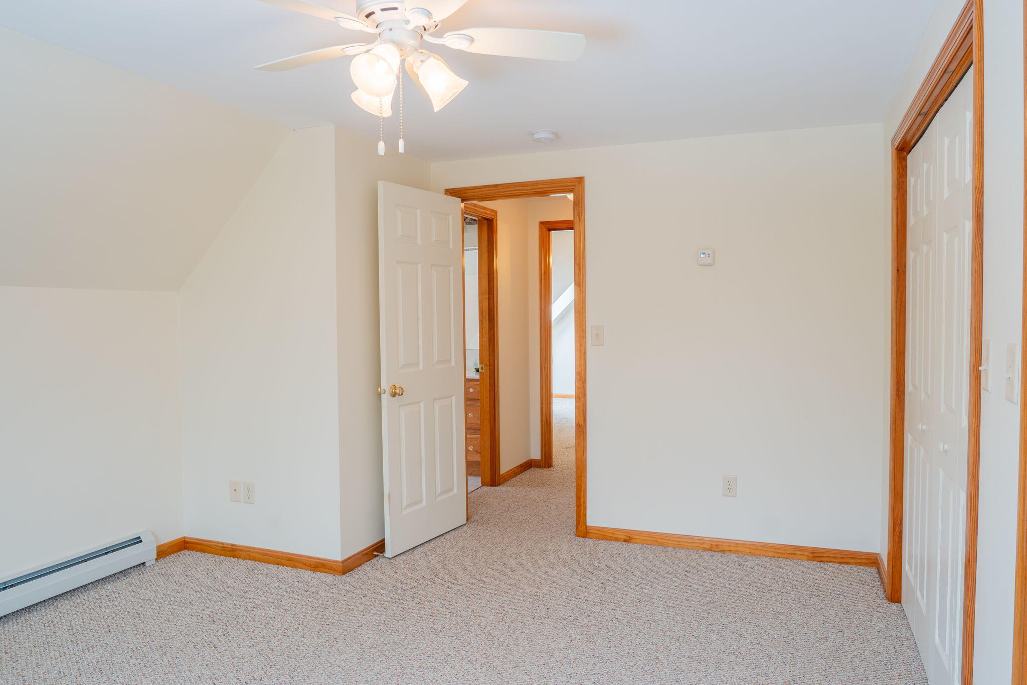 75 Aquamarine Court, 75