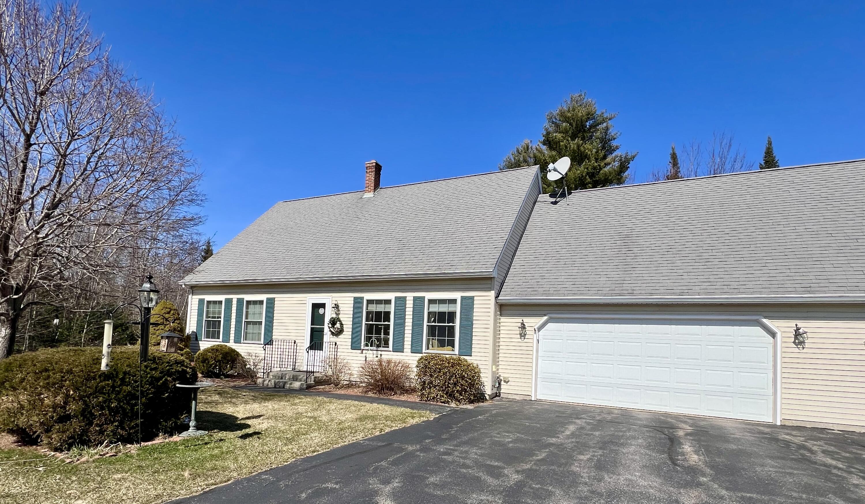 75 Aquamarine Court, 75