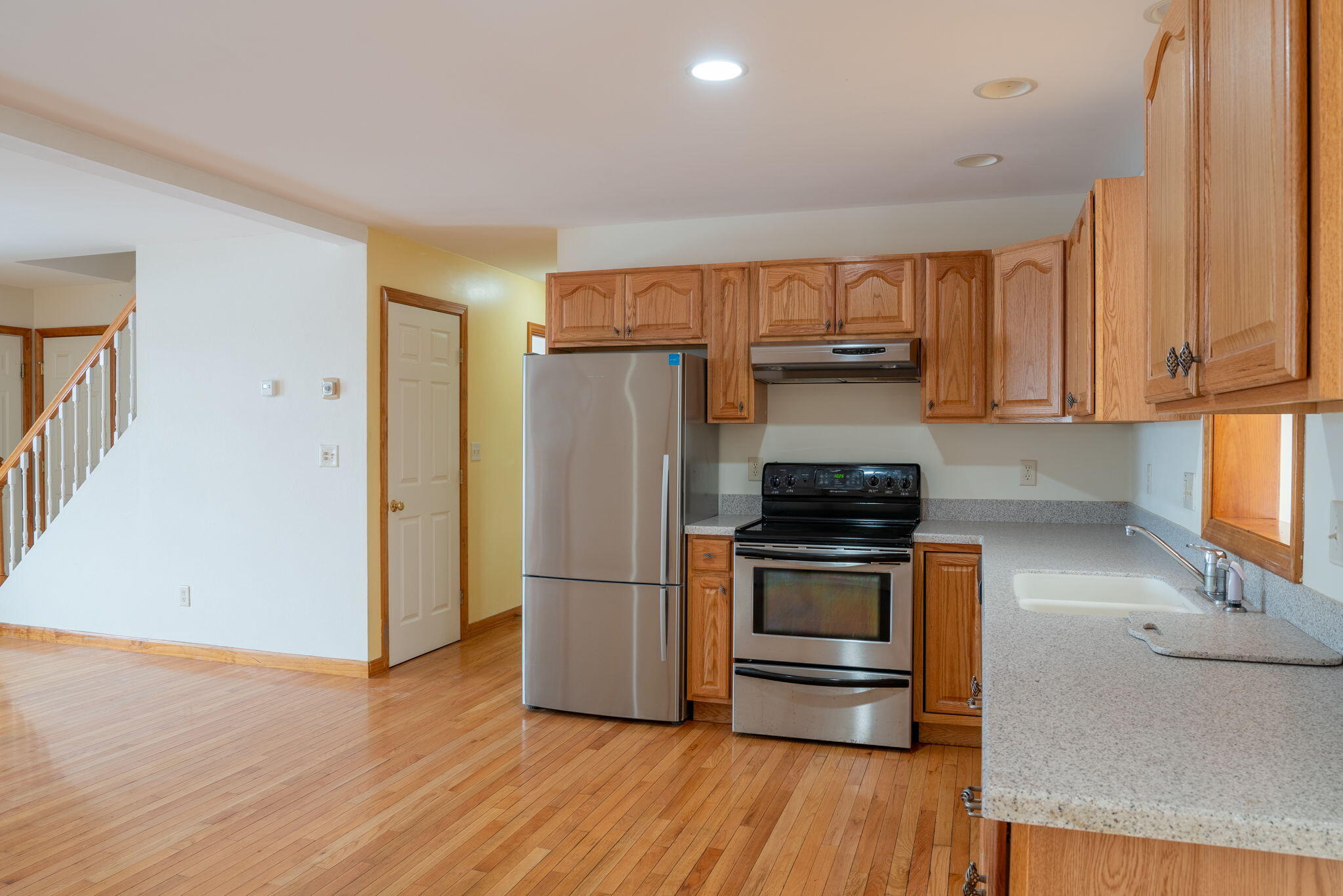 75 Aquamarine Court, 75