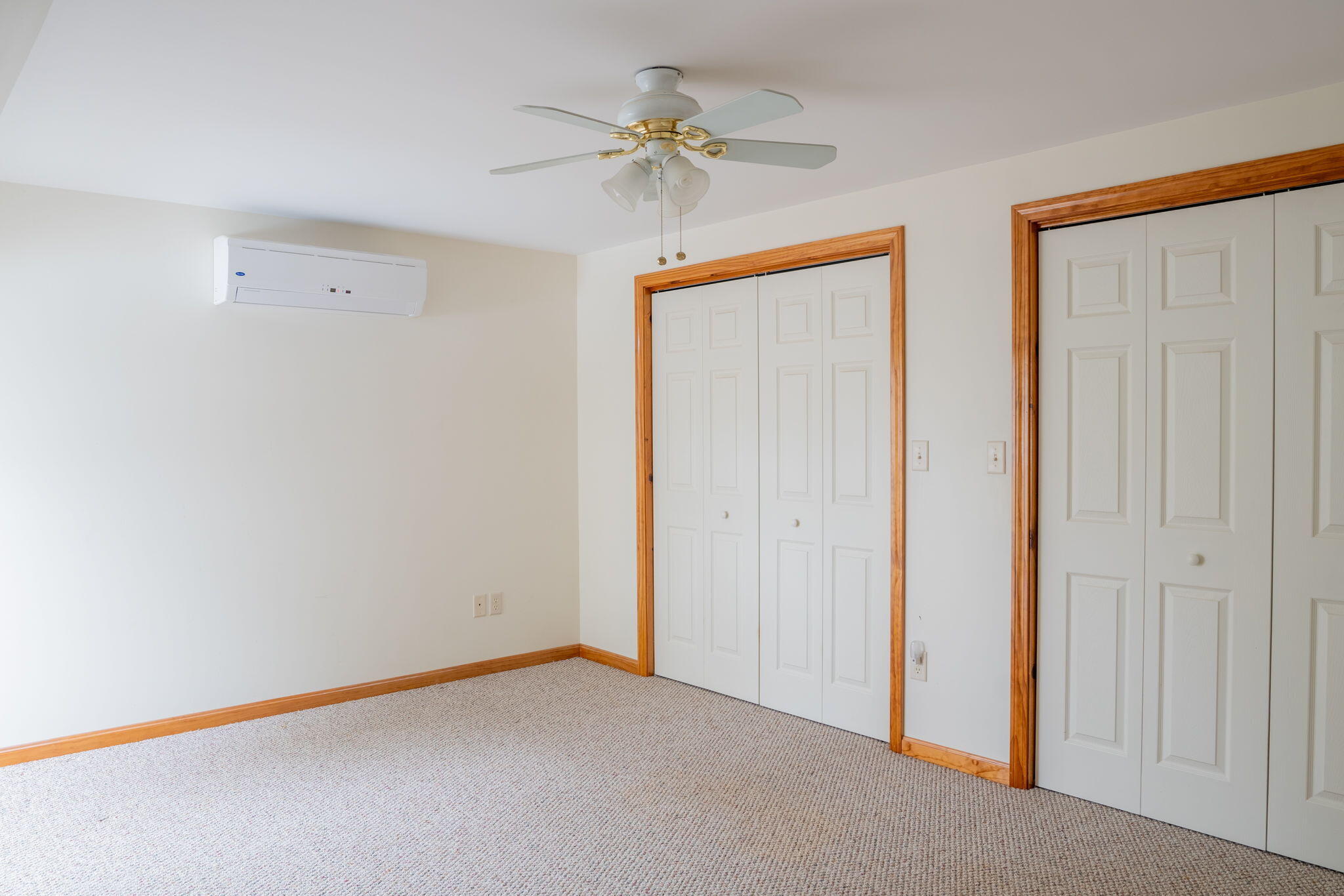 75 Aquamarine Court, 75