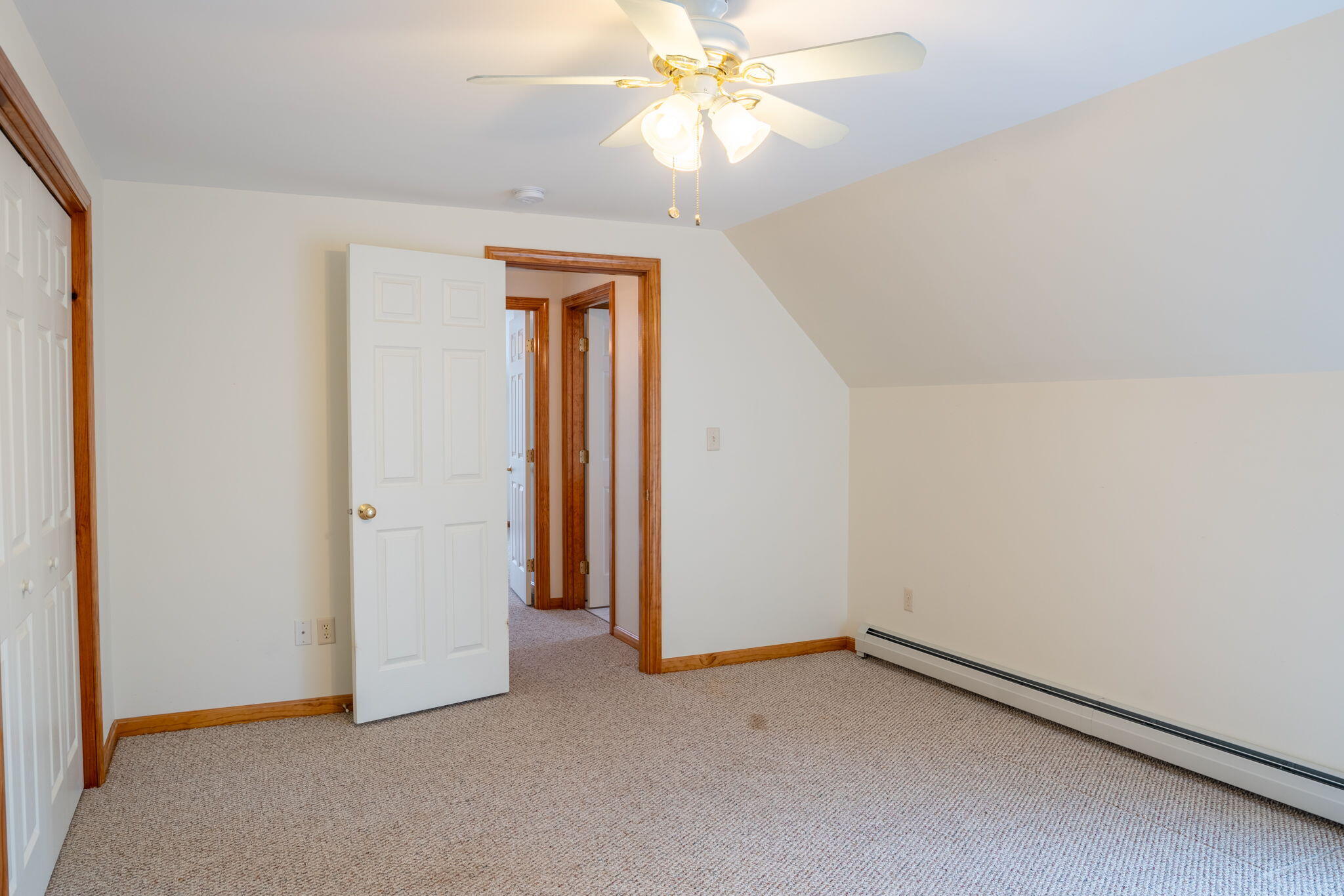 75 Aquamarine Court, 75