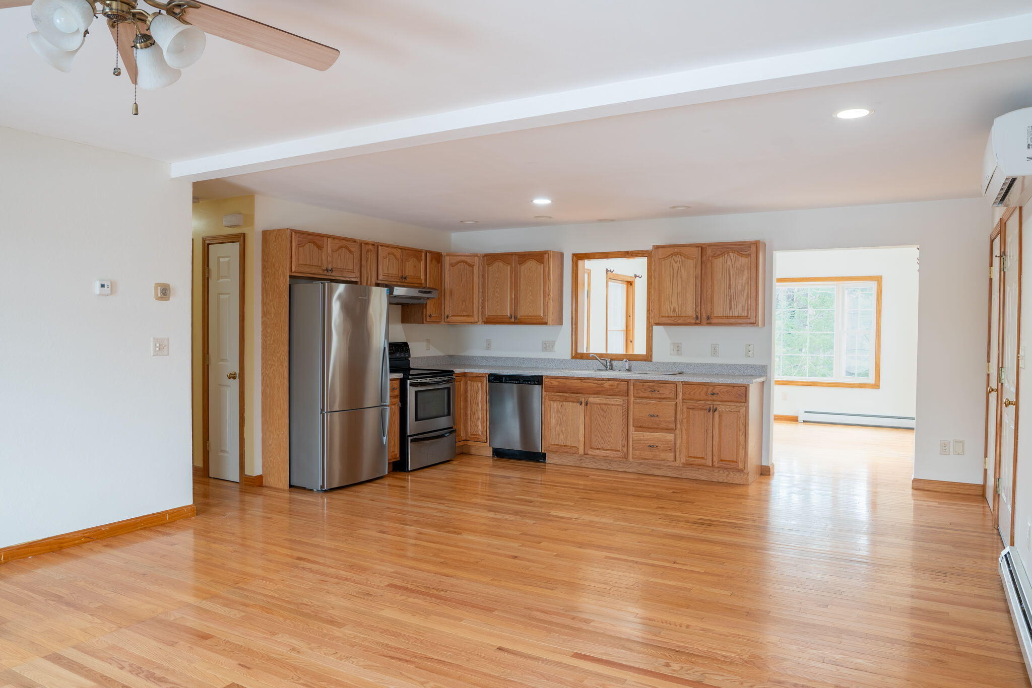 75 Aquamarine Court, 75