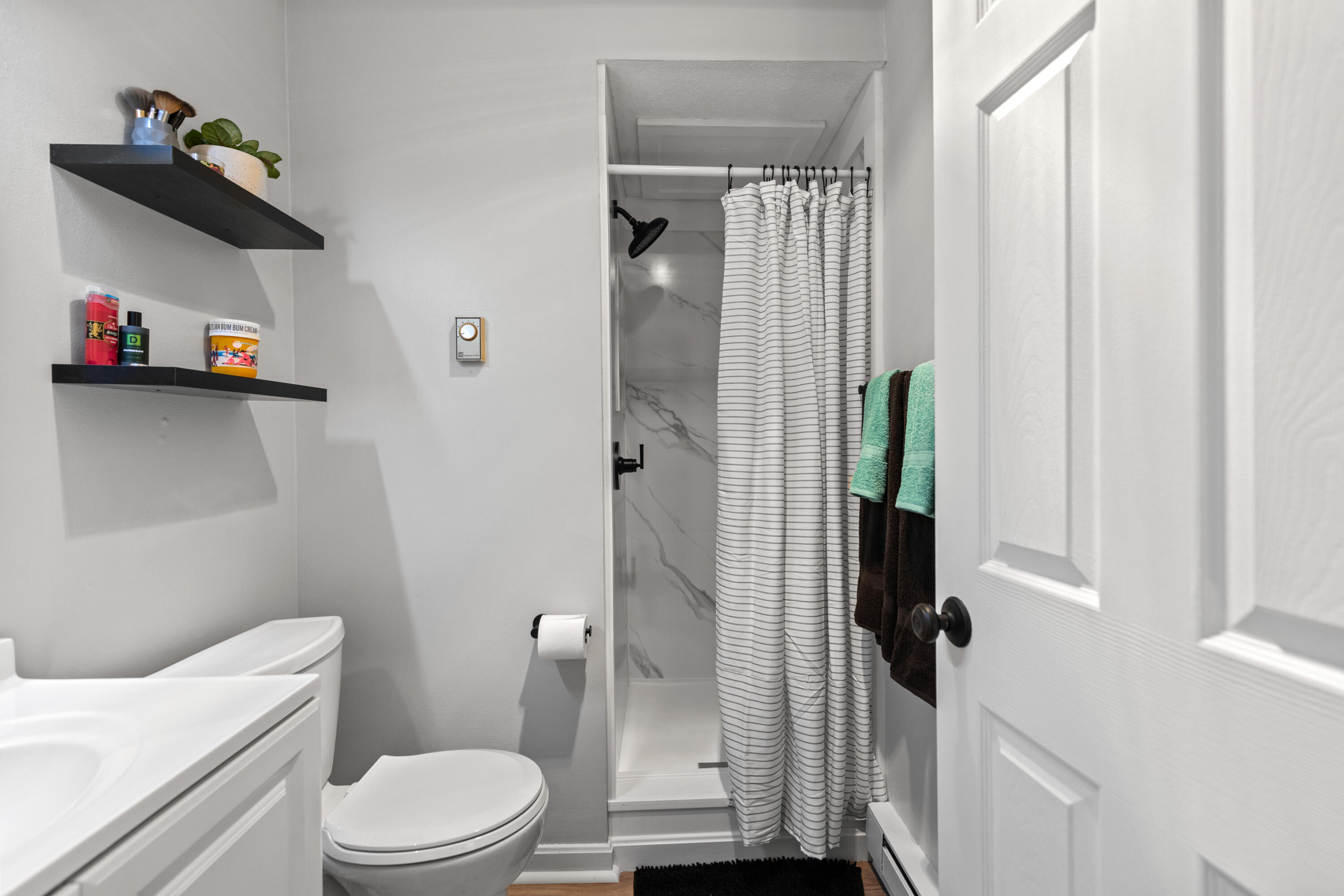 161 Saco Avenue, 205