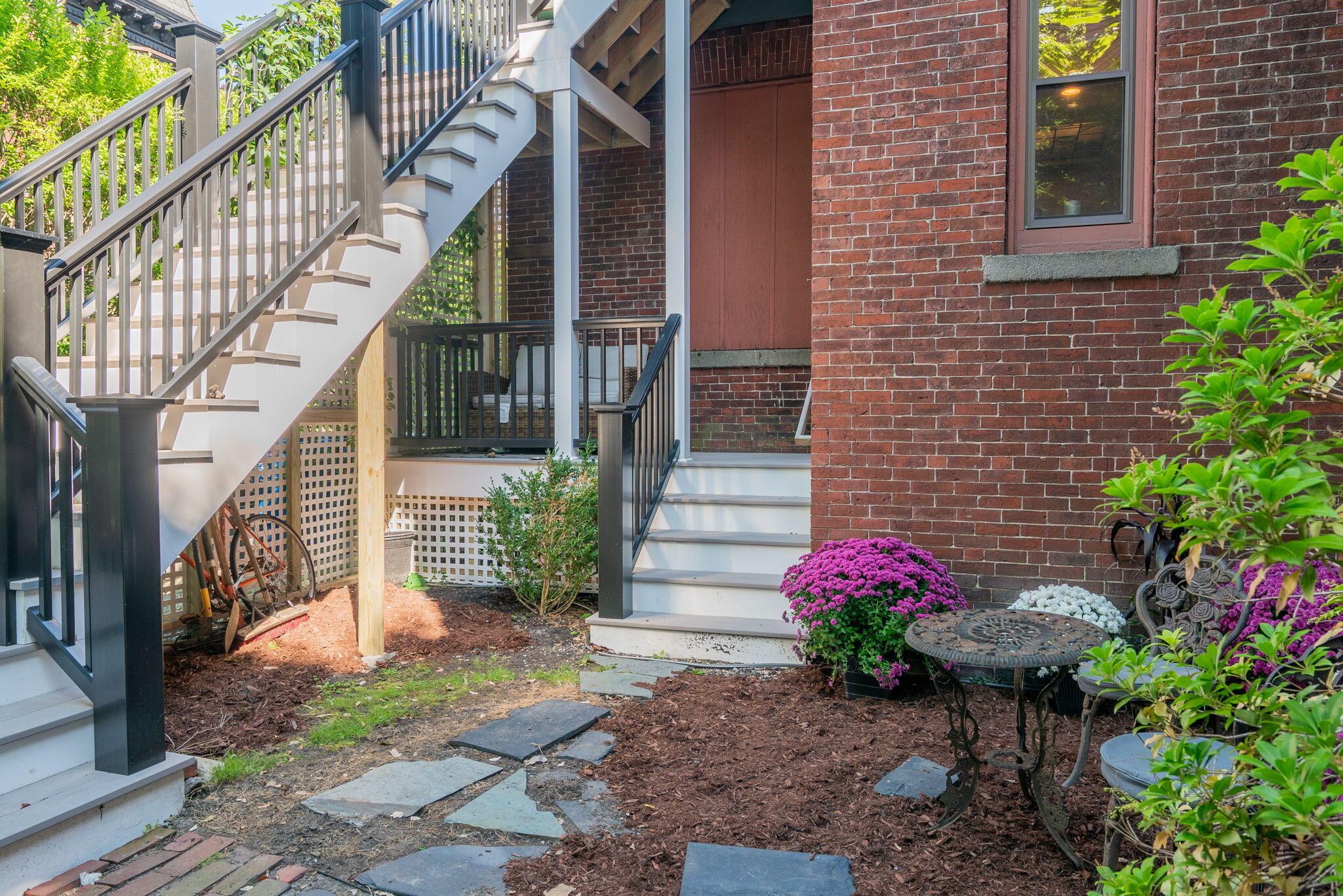 10 Deering Street, 3