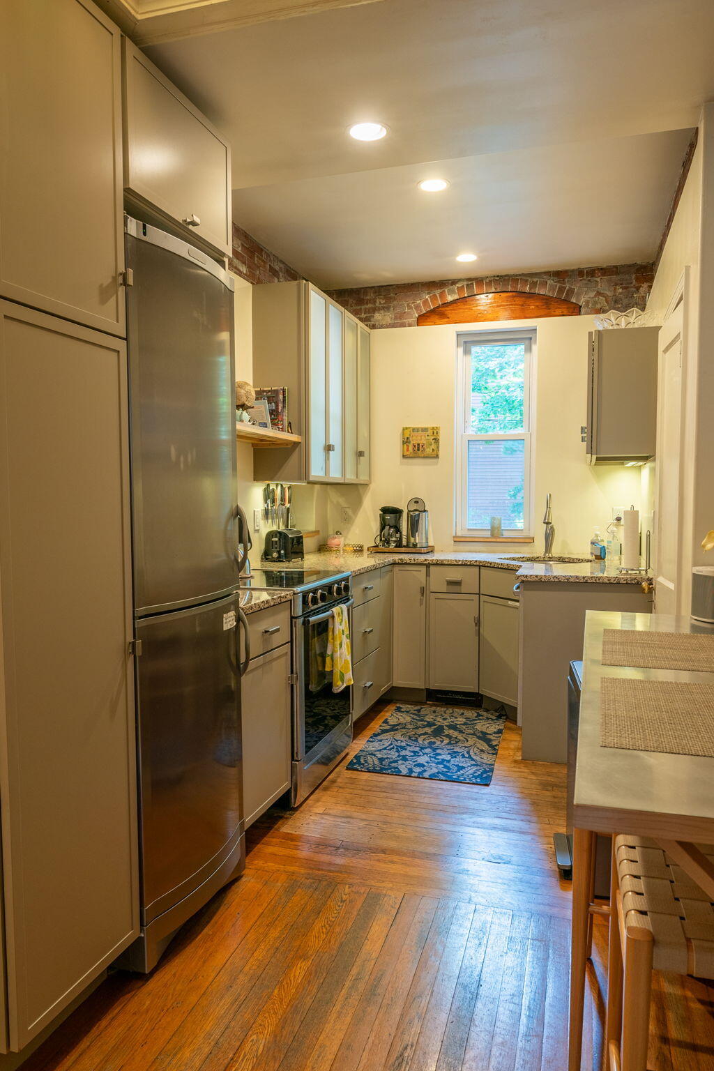 10 Deering Street, 3