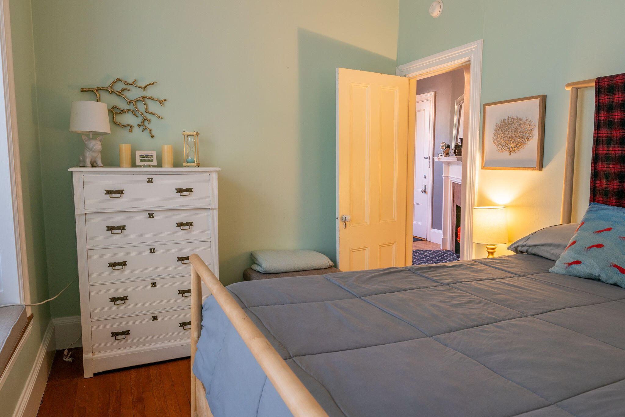 10 Deering Street, 3