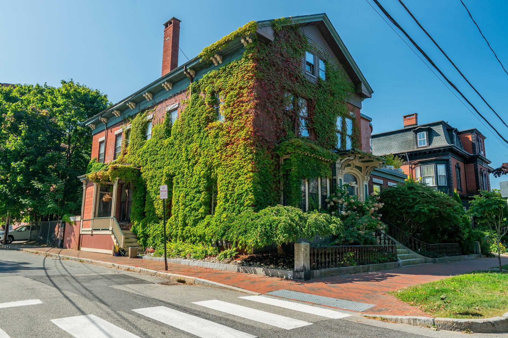 10 Deering Street, 3