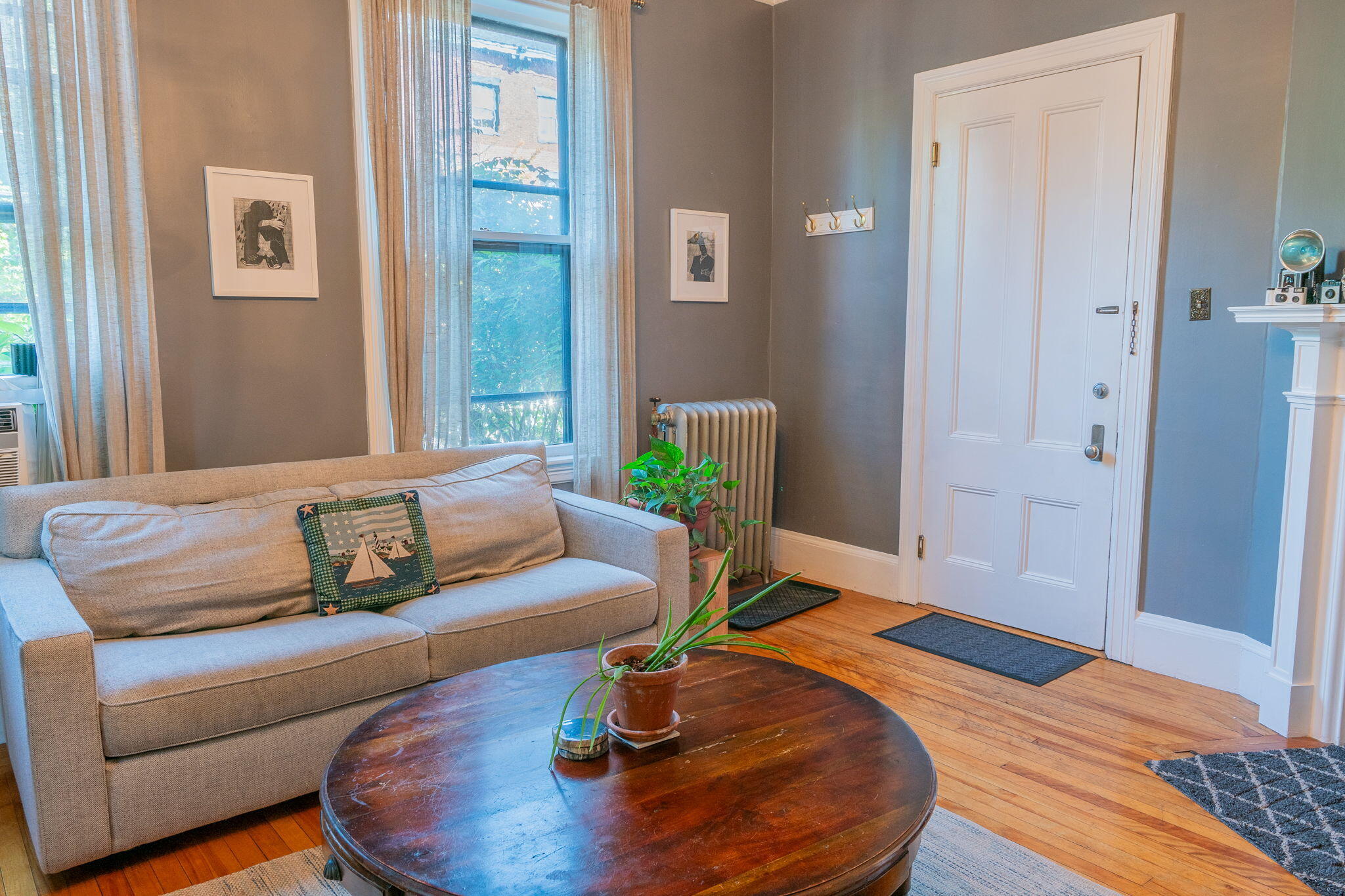 10 Deering Street, 3