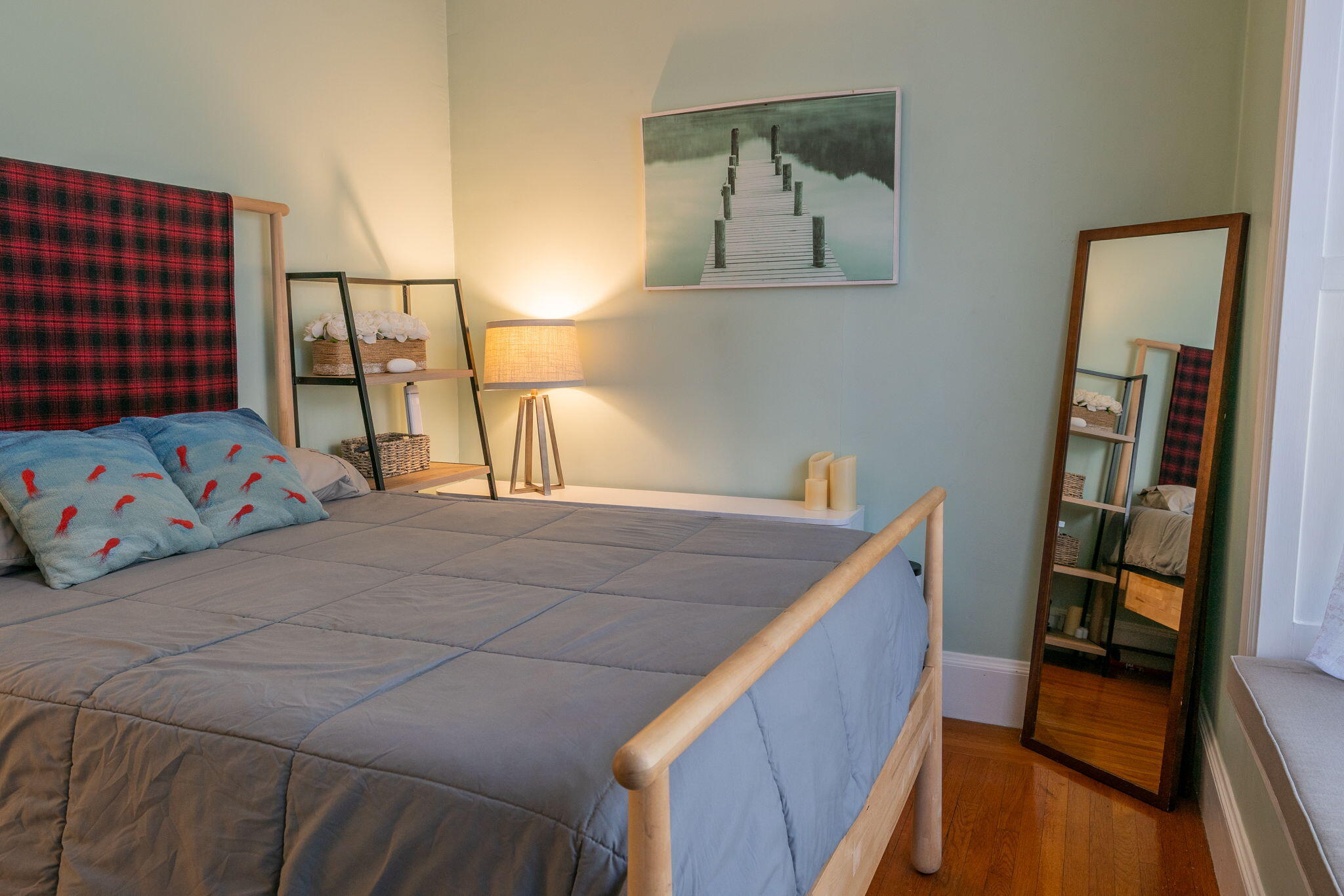10 Deering Street, 3