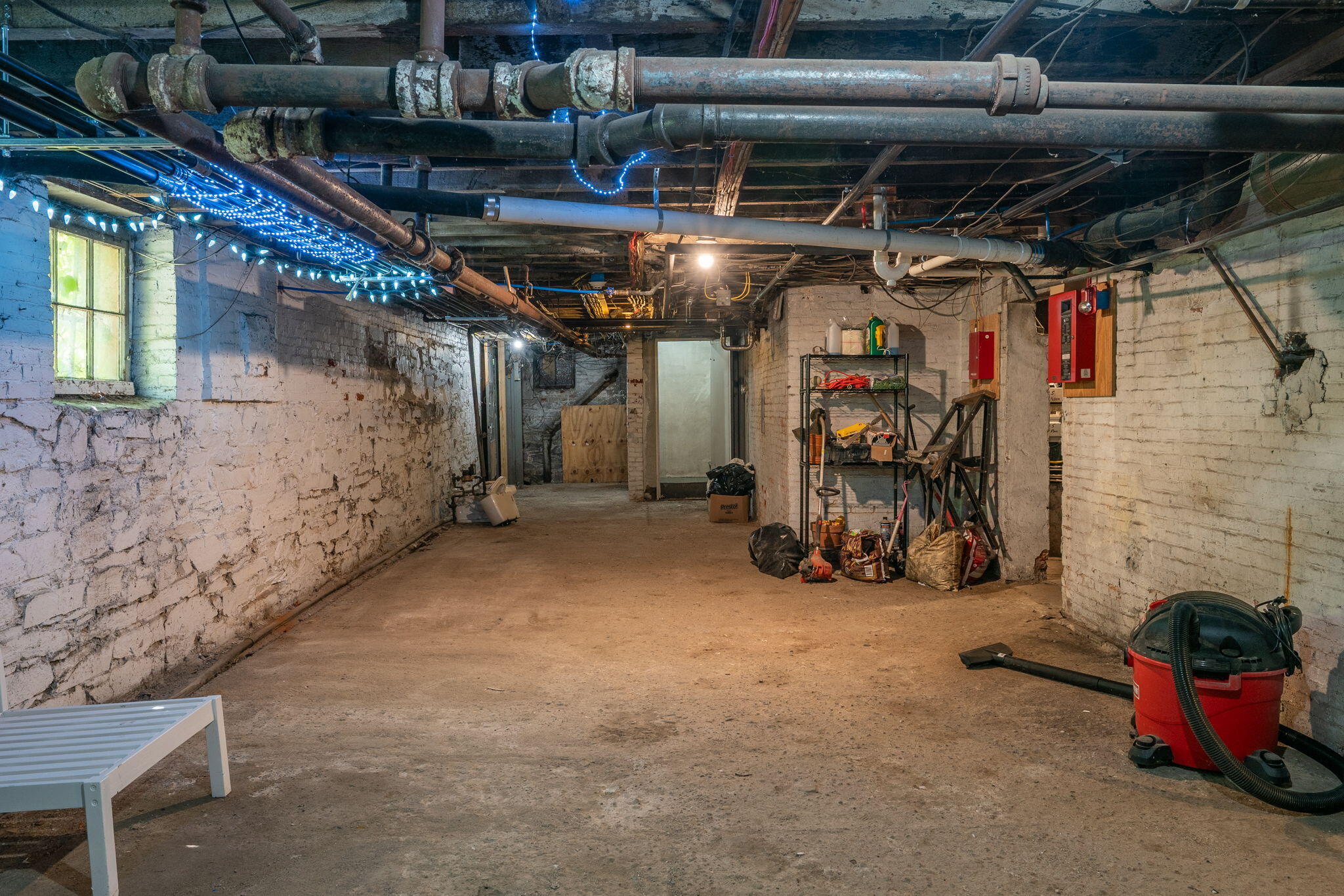 10 Deering Street, 3