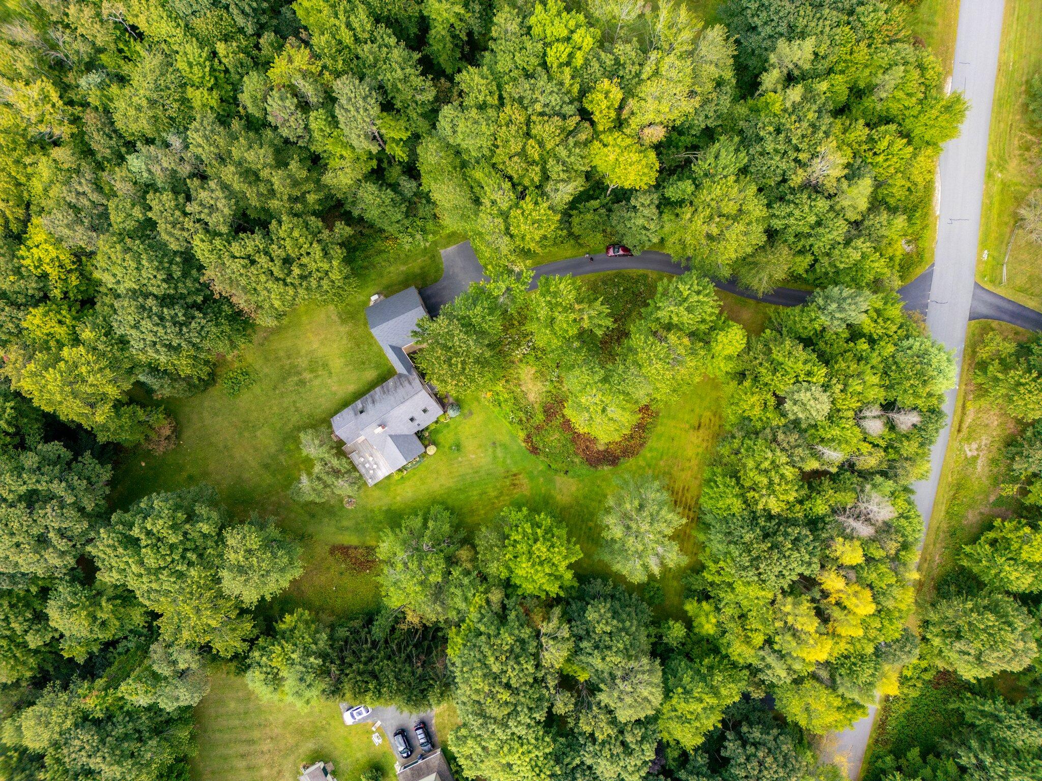 4 Bishop Farm Road