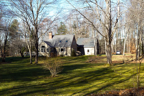4 Bishop Farm Road