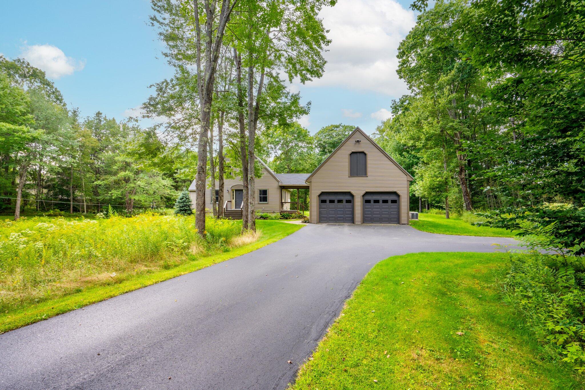4 Bishop Farm Road