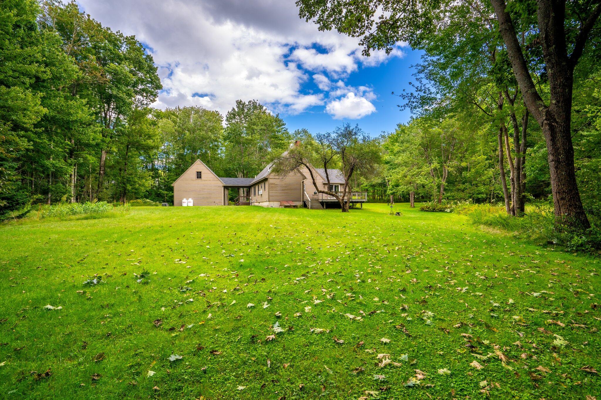 4 Bishop Farm Road