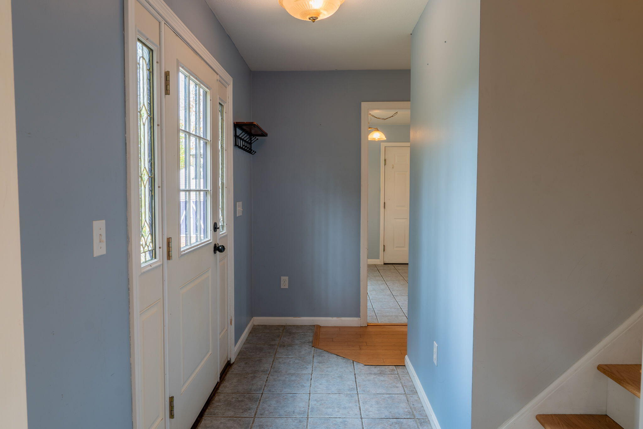 835 River Road