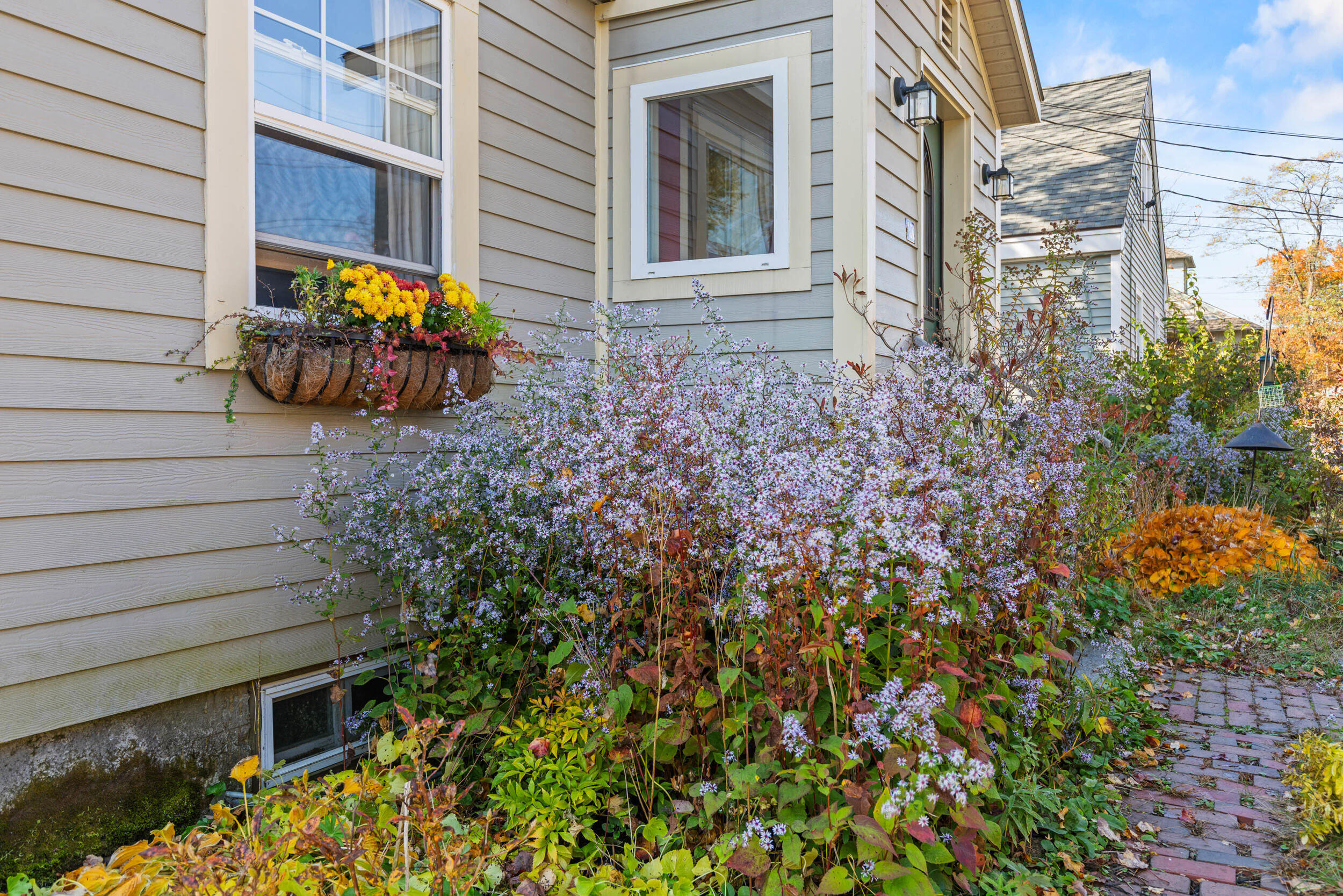 102 Wellington Road