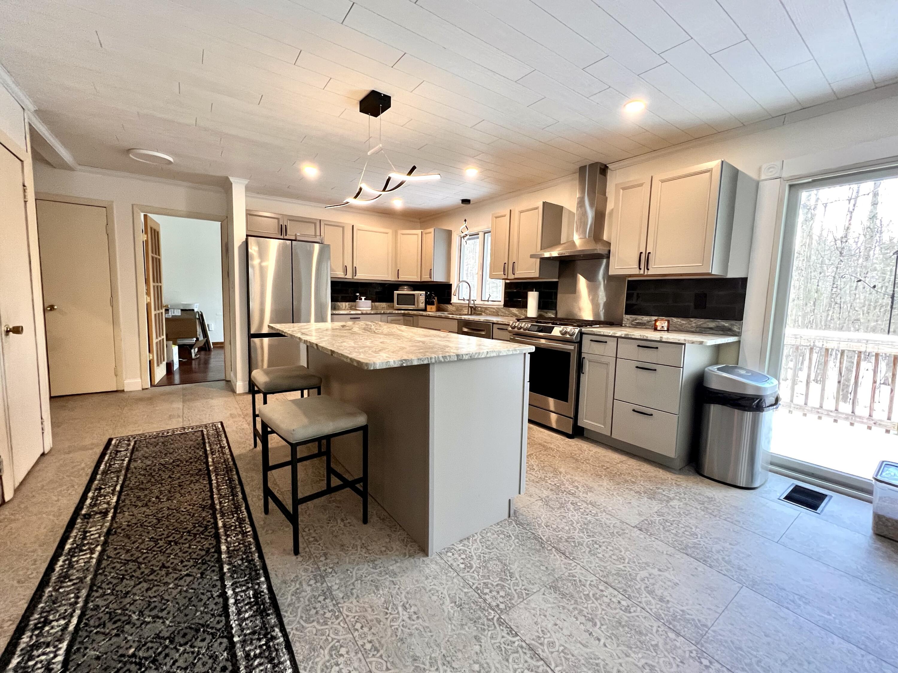 152 Thompson Lake Shores Road