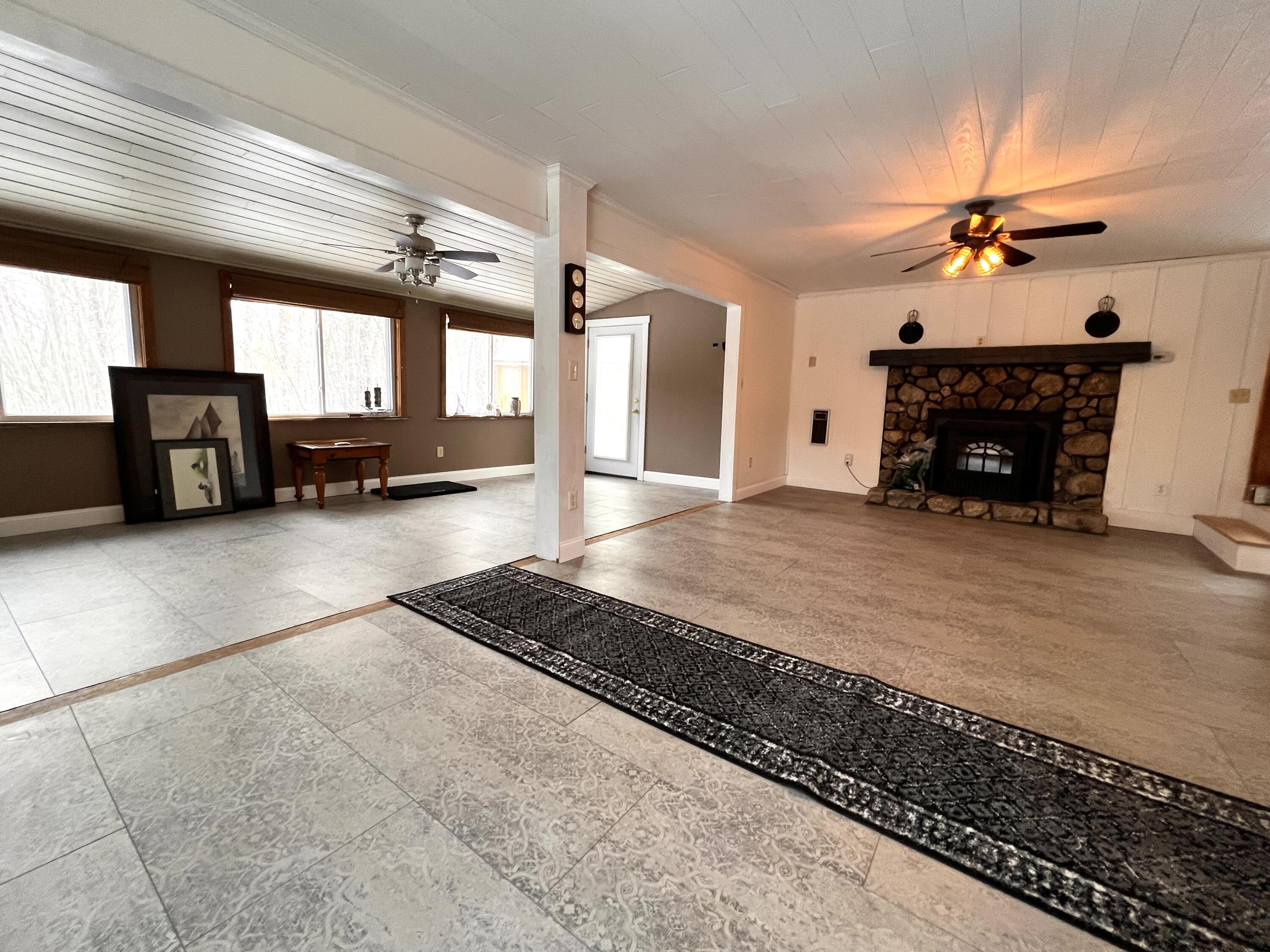 152 Thompson Lake Shores Road